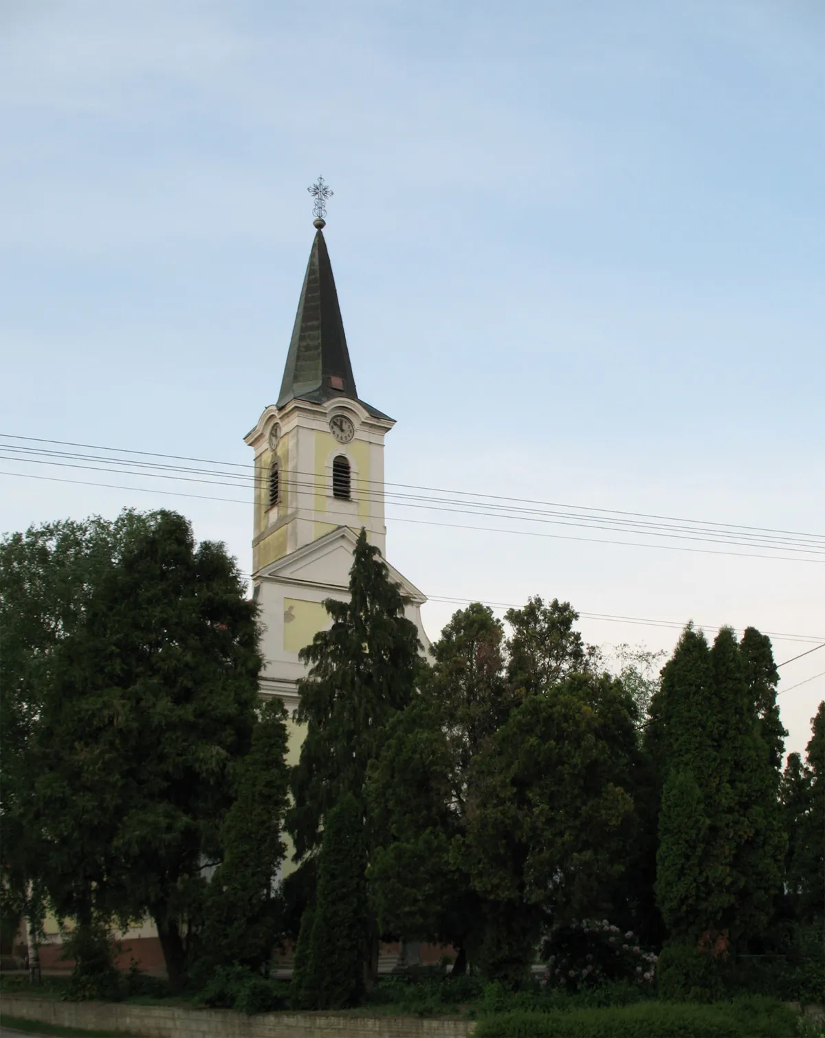 Photo showing: Church of Šoporňa