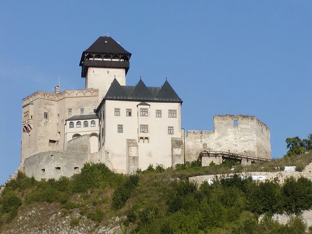 Photo showing: The Trenčín Castle in Slovakia