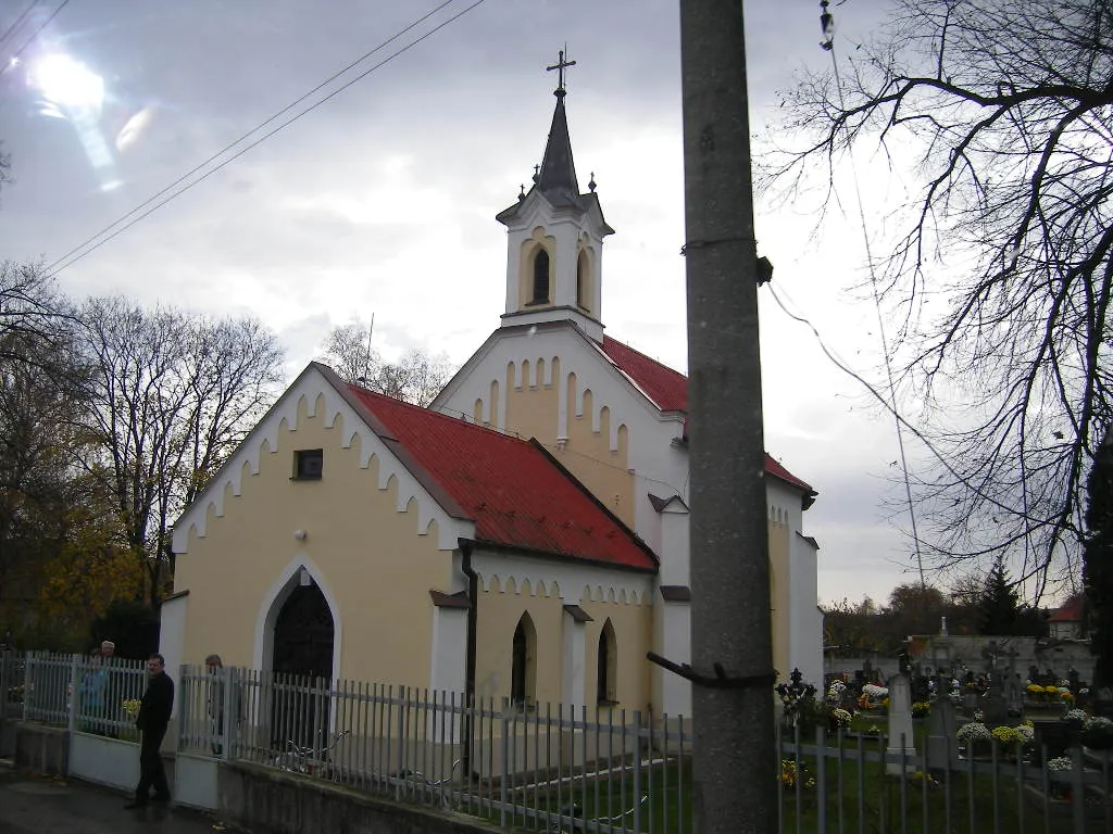 Photo showing: Nedanovce - cemetery chapel