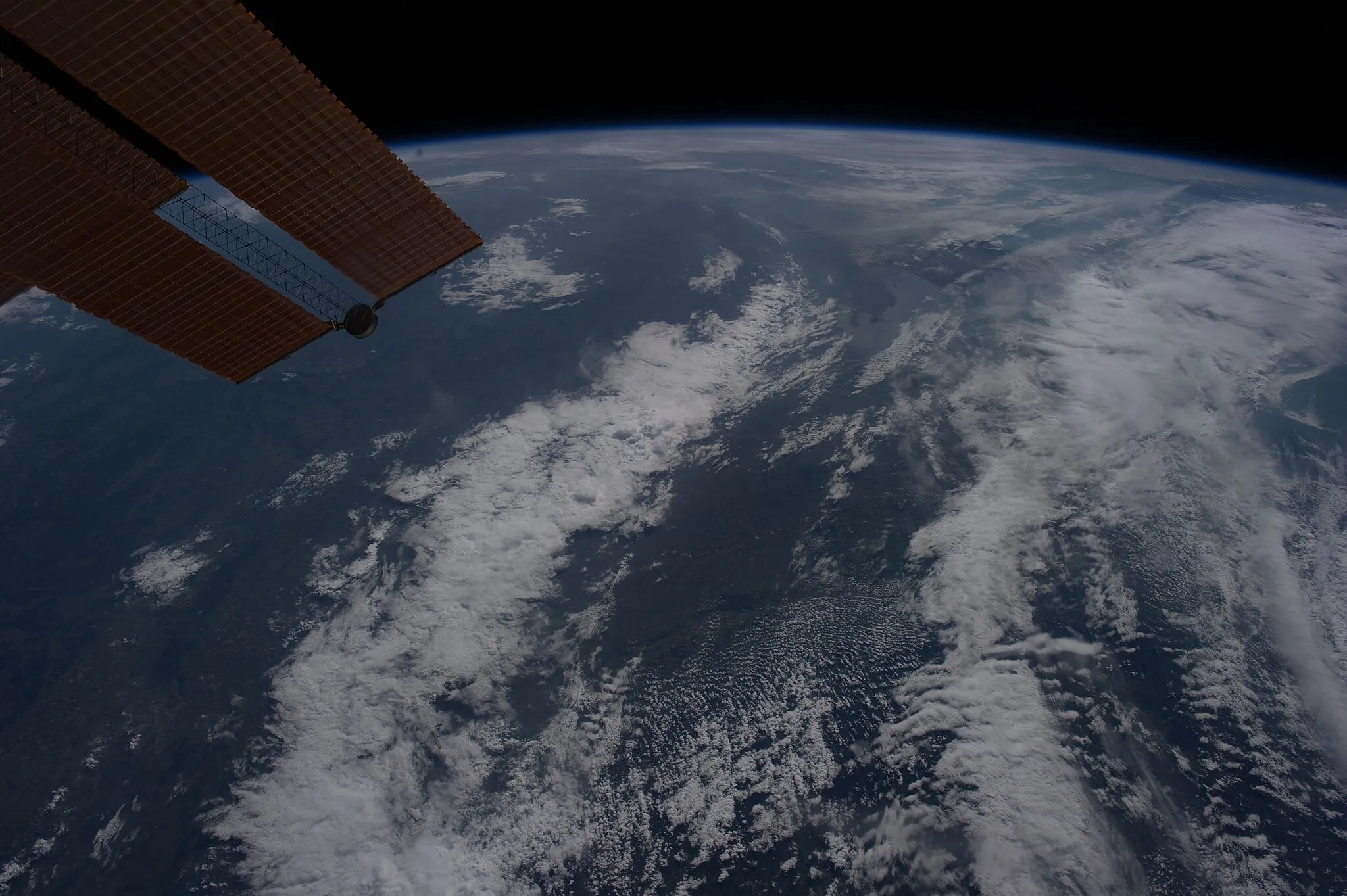 Photo showing: View of Earth taken during ISS Expedition 31.