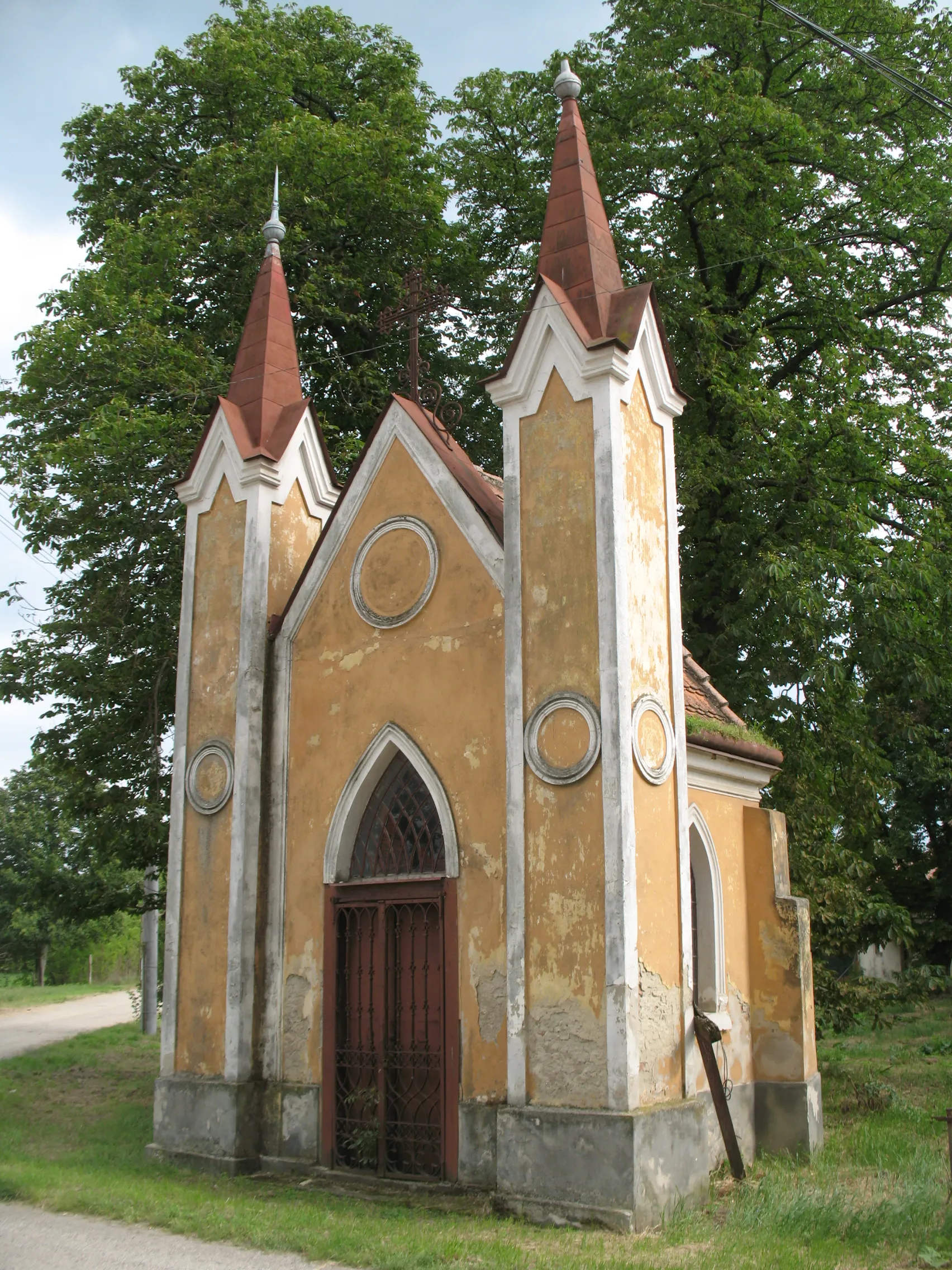 Photo showing: Kövecses