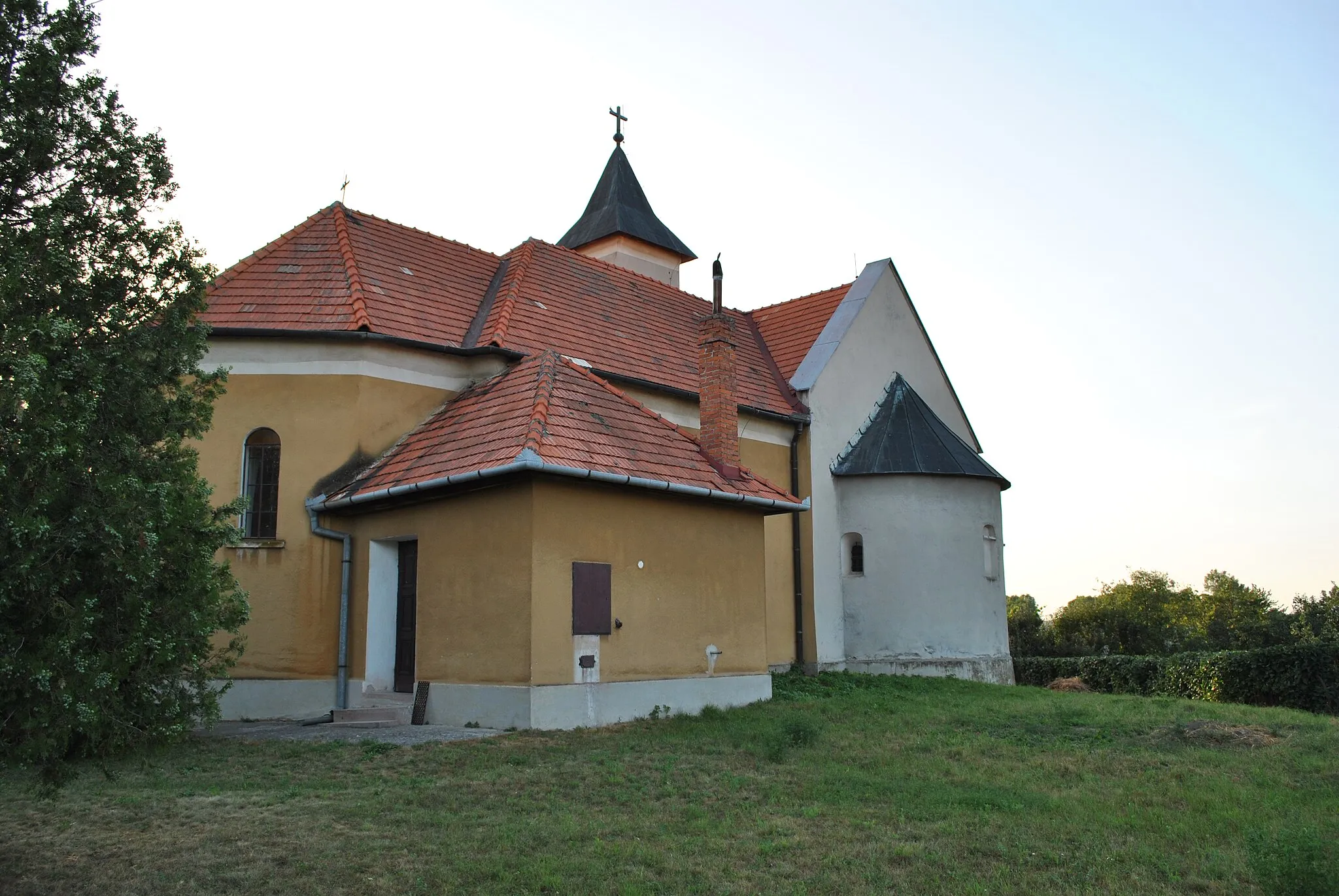 Photo showing: Garamszentgyörgy, kat. templom