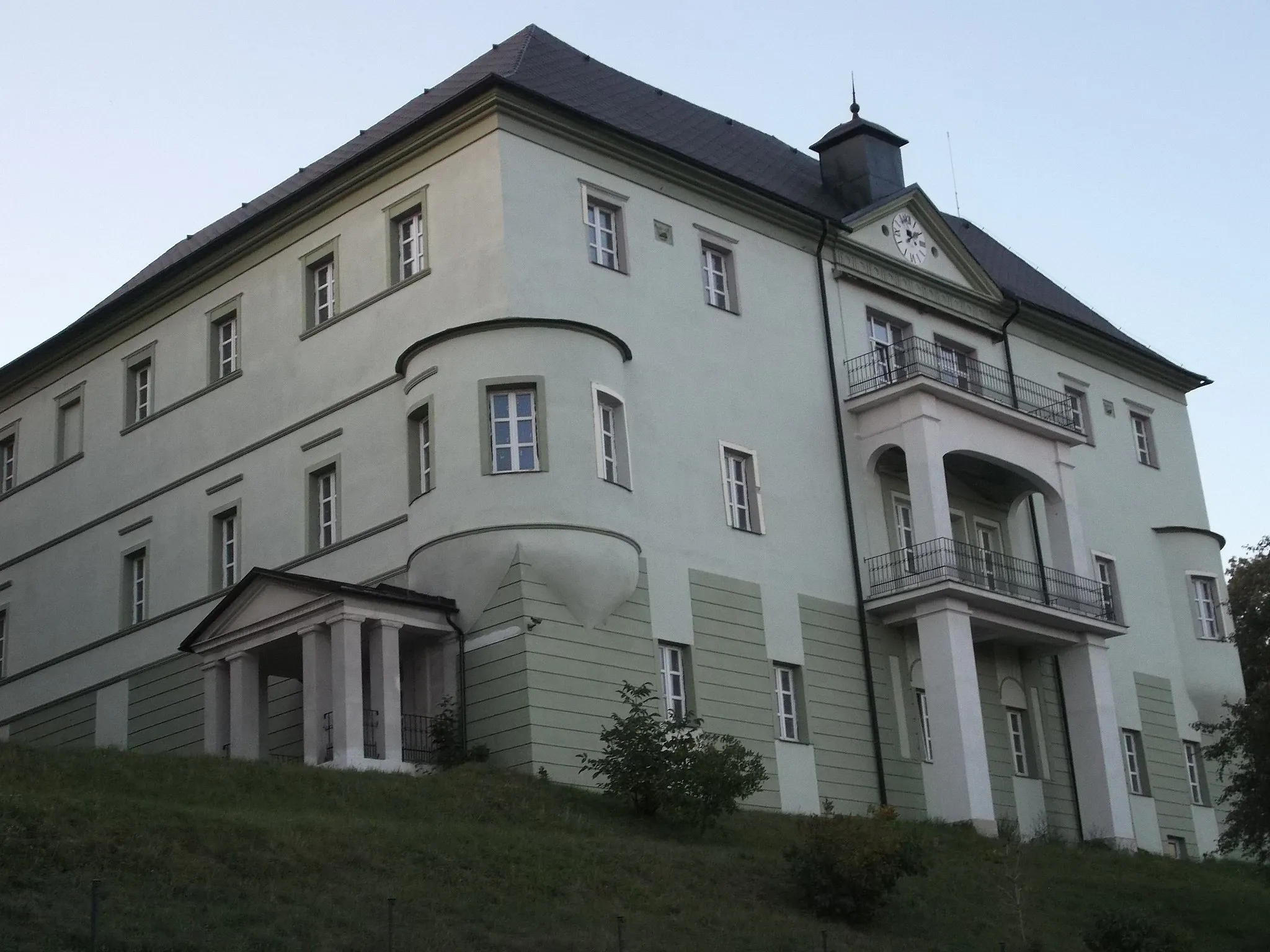 Photo showing: This media shows the protected monument with the number 308-720/1 CHMSK/308-720/1,CHMSK/308-720(other) in the Slovak Republic.