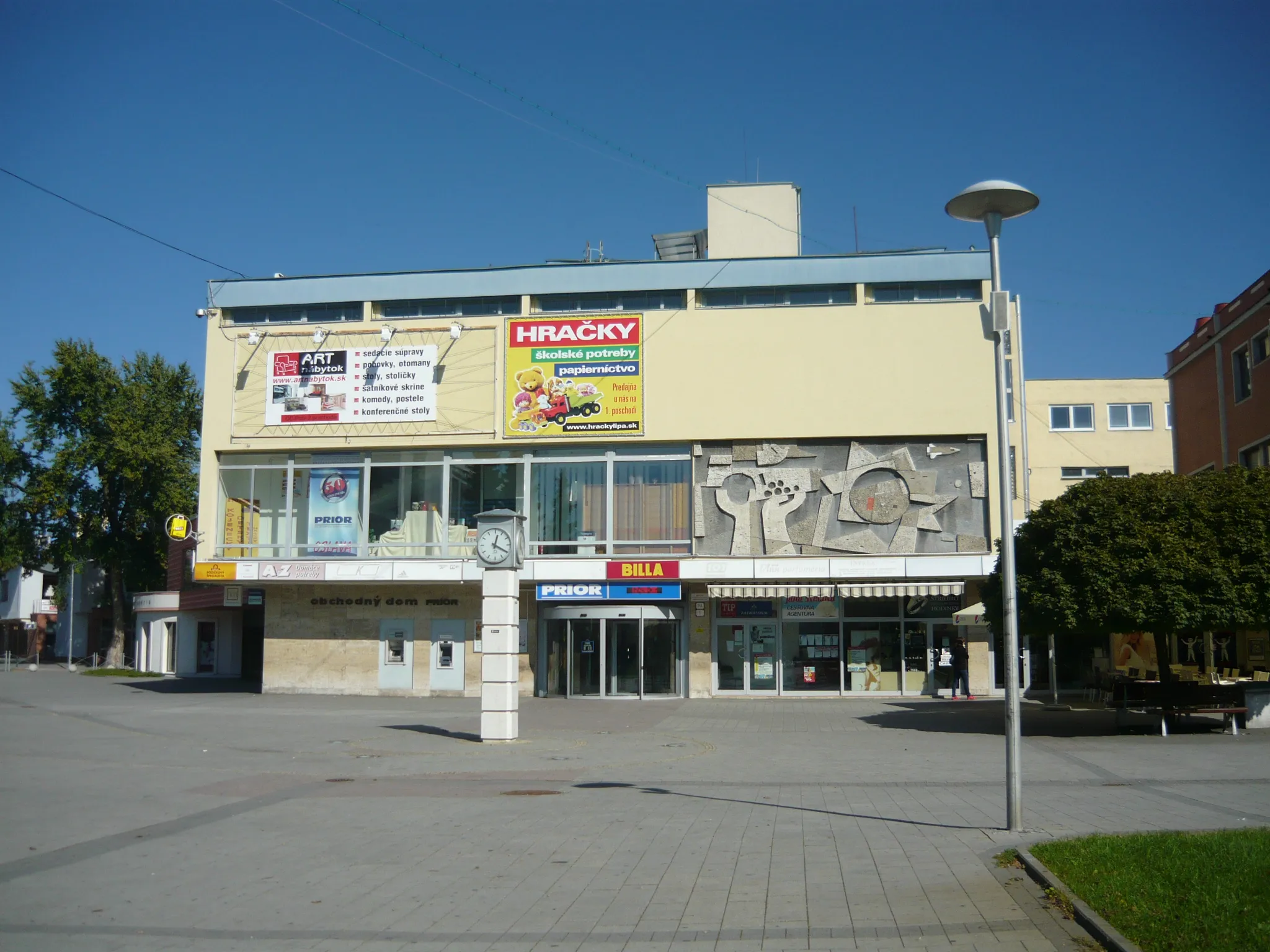 Photo showing: Prior shopping center in Partizánske, Slovakia.
