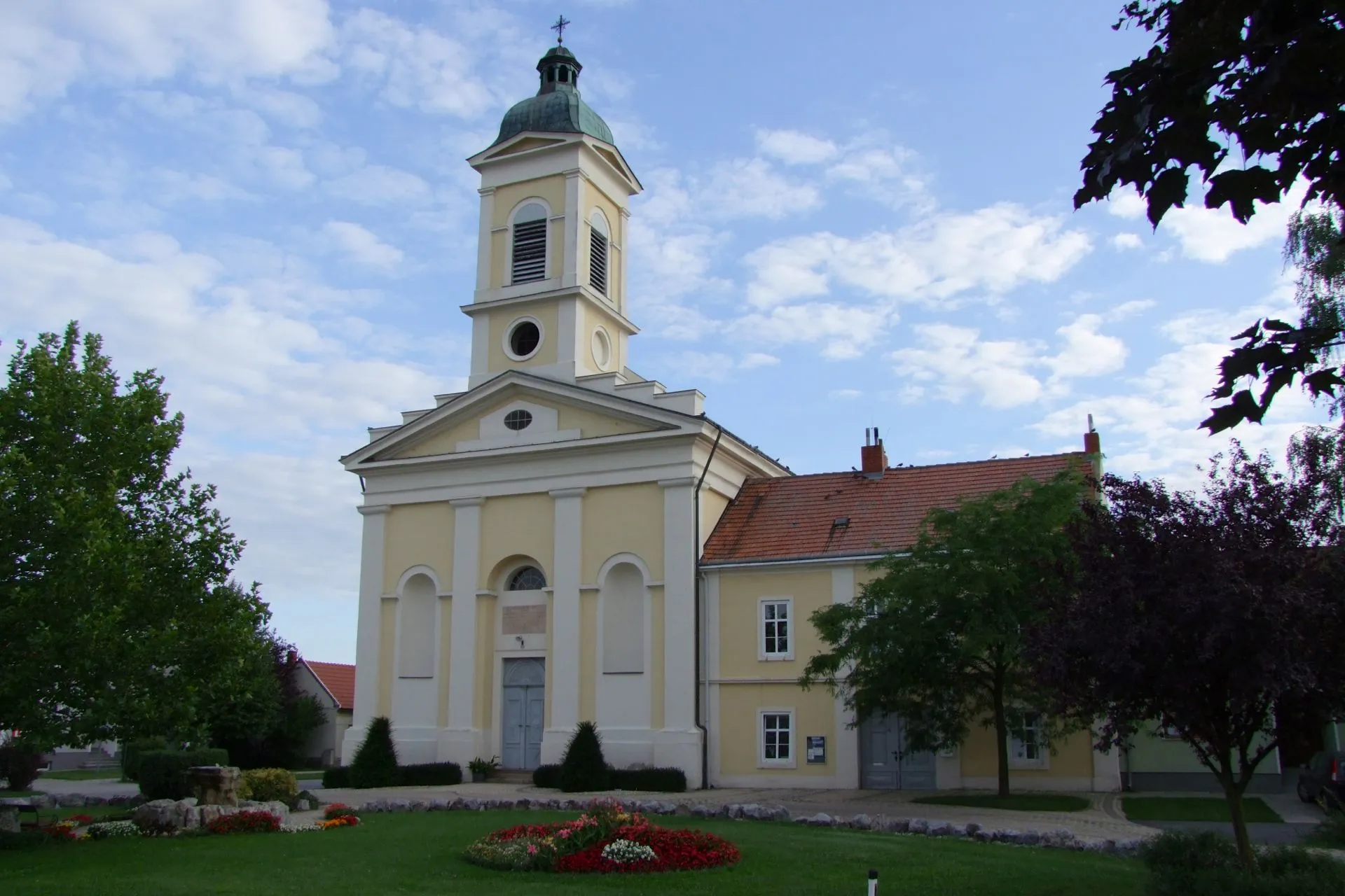 Photo showing: Evang. Pfarrkirche A.B.