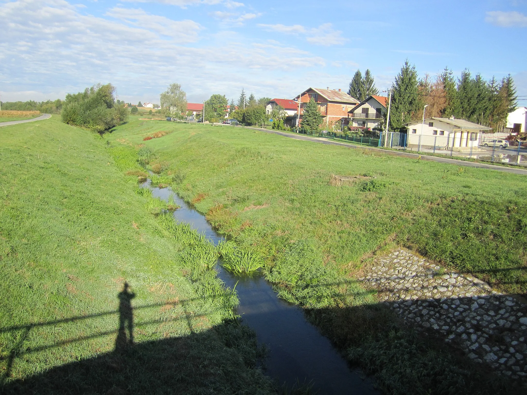 Photo showing: The village of Zlatar Bistrica and upper flow of Krapina River