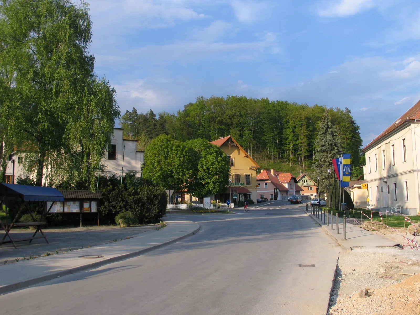 Photo showing: Dobrna town centre.
