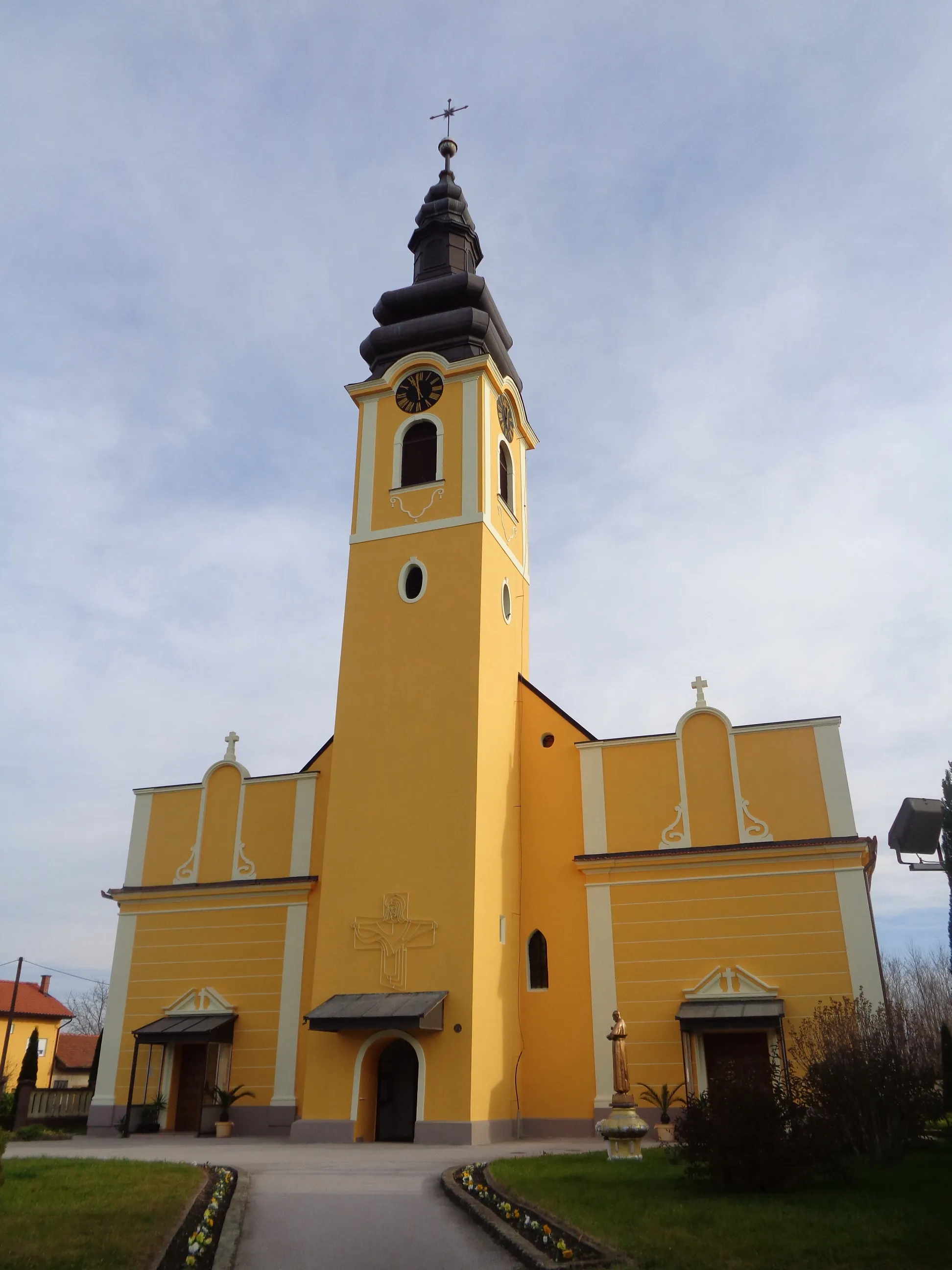 Photo showing: Church of the Birth of the Blessed Virgin Mary in Mala Subotica village, Medjimurje County, Croatia