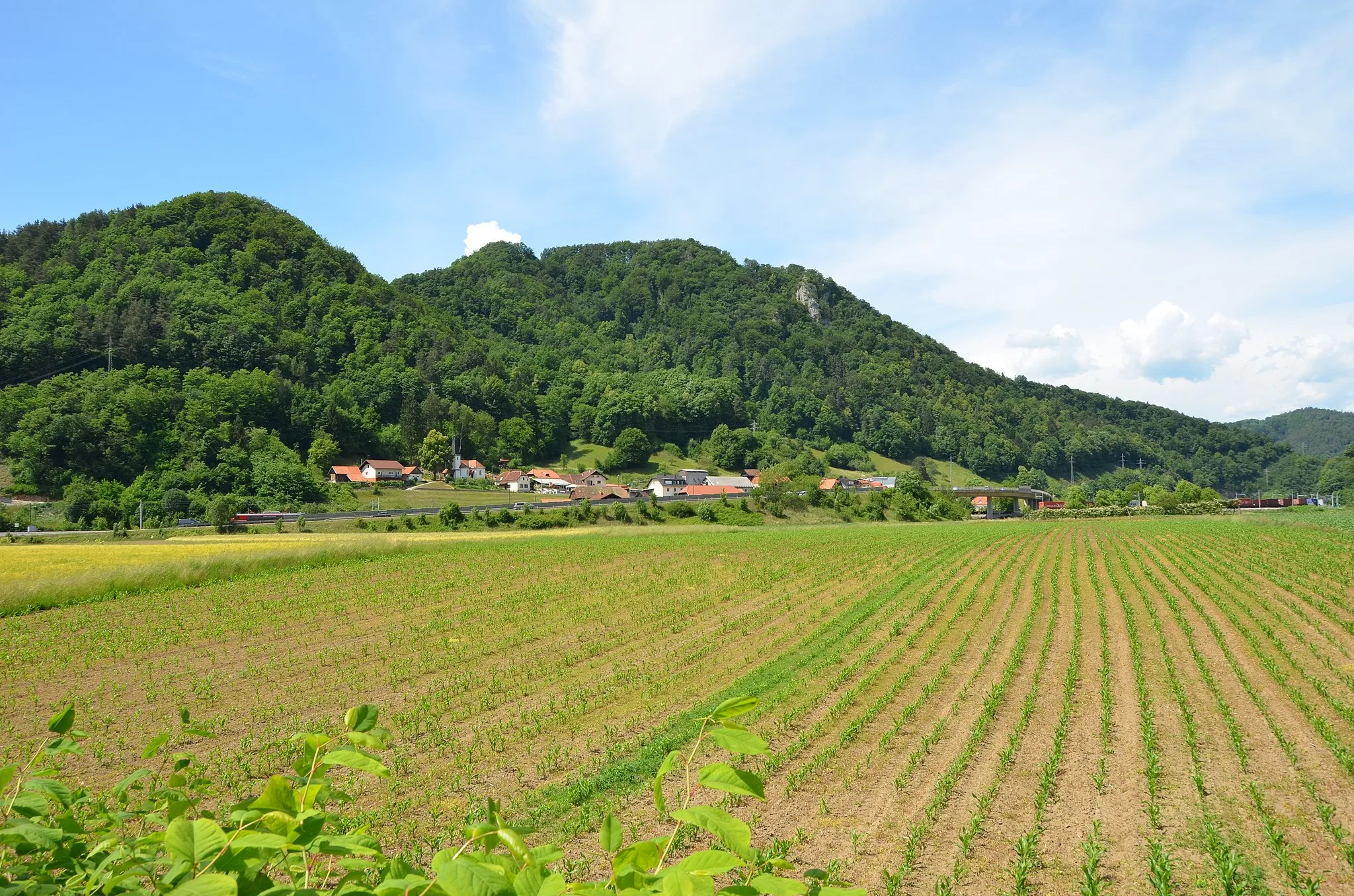 Photo showing: Village of Tremerje, Slovenia