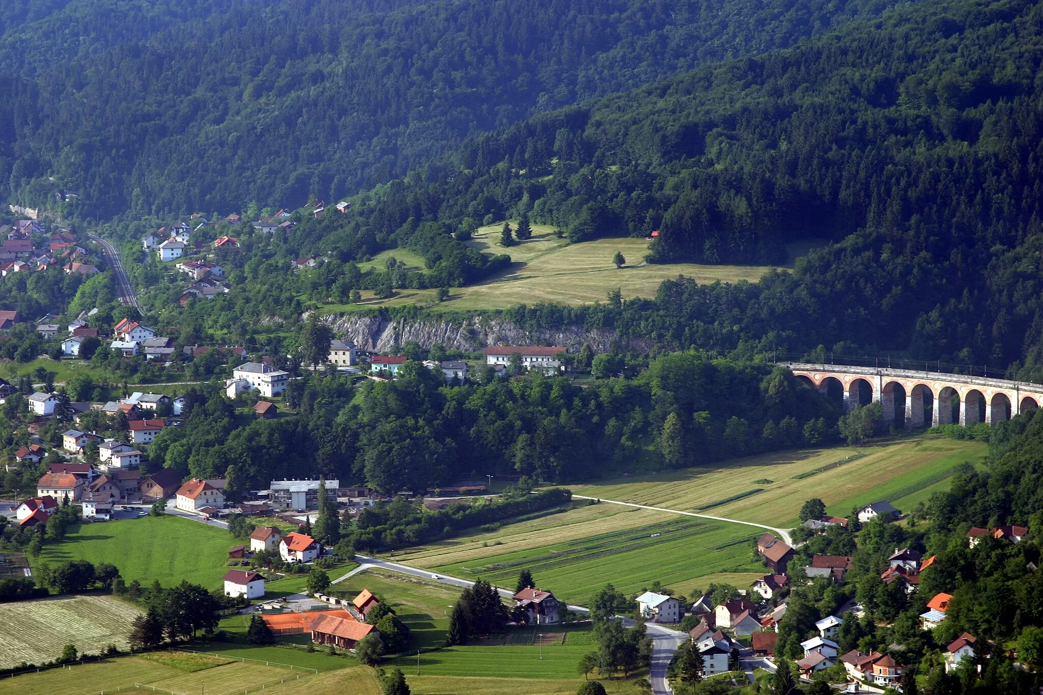 Photo showing: dolinski most Borovnica