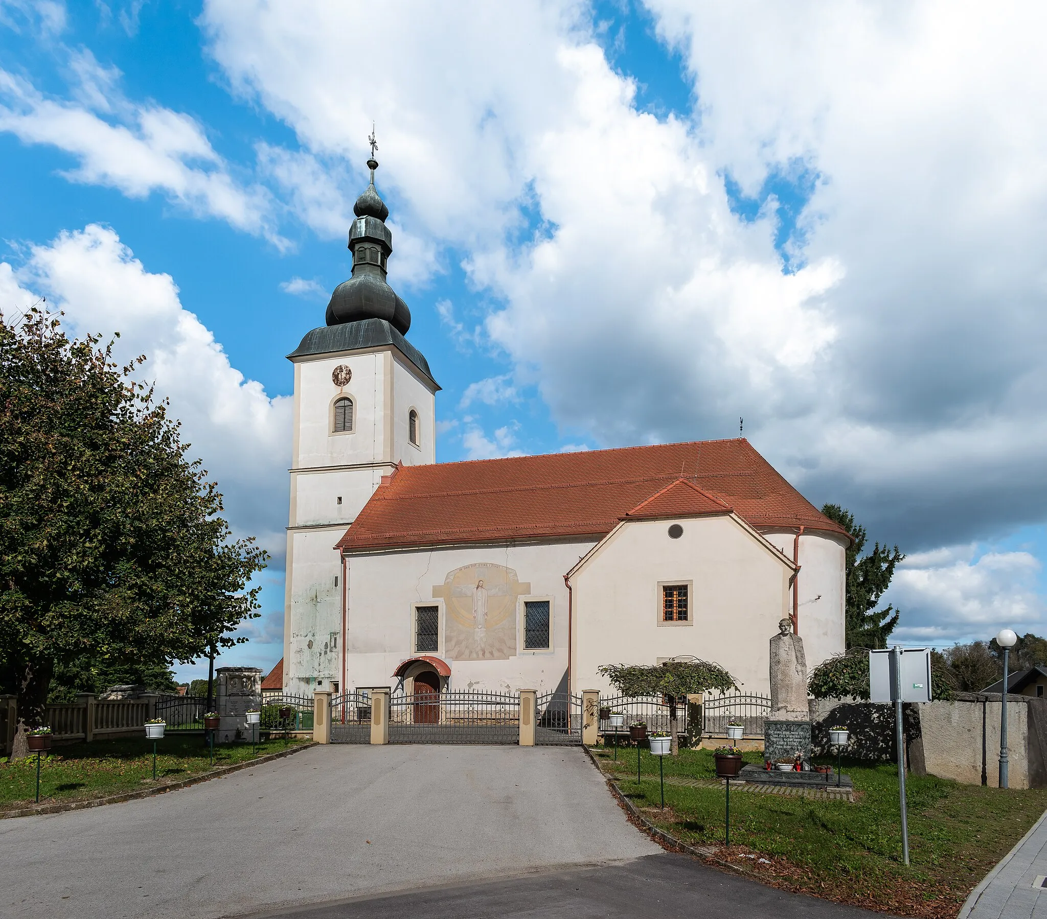 Photo showing: Saints Peter and Paul church in Petrijanec, Varaždin County, Croatia
