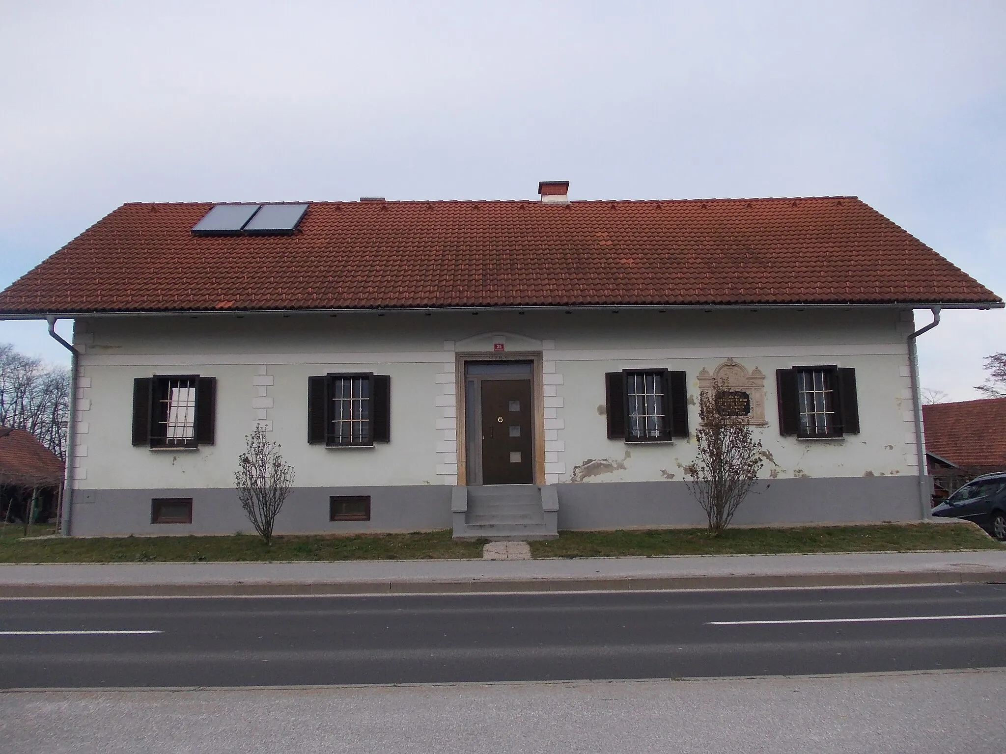 Photo showing: Jakob Missia's birth house in Hrastje - Mota