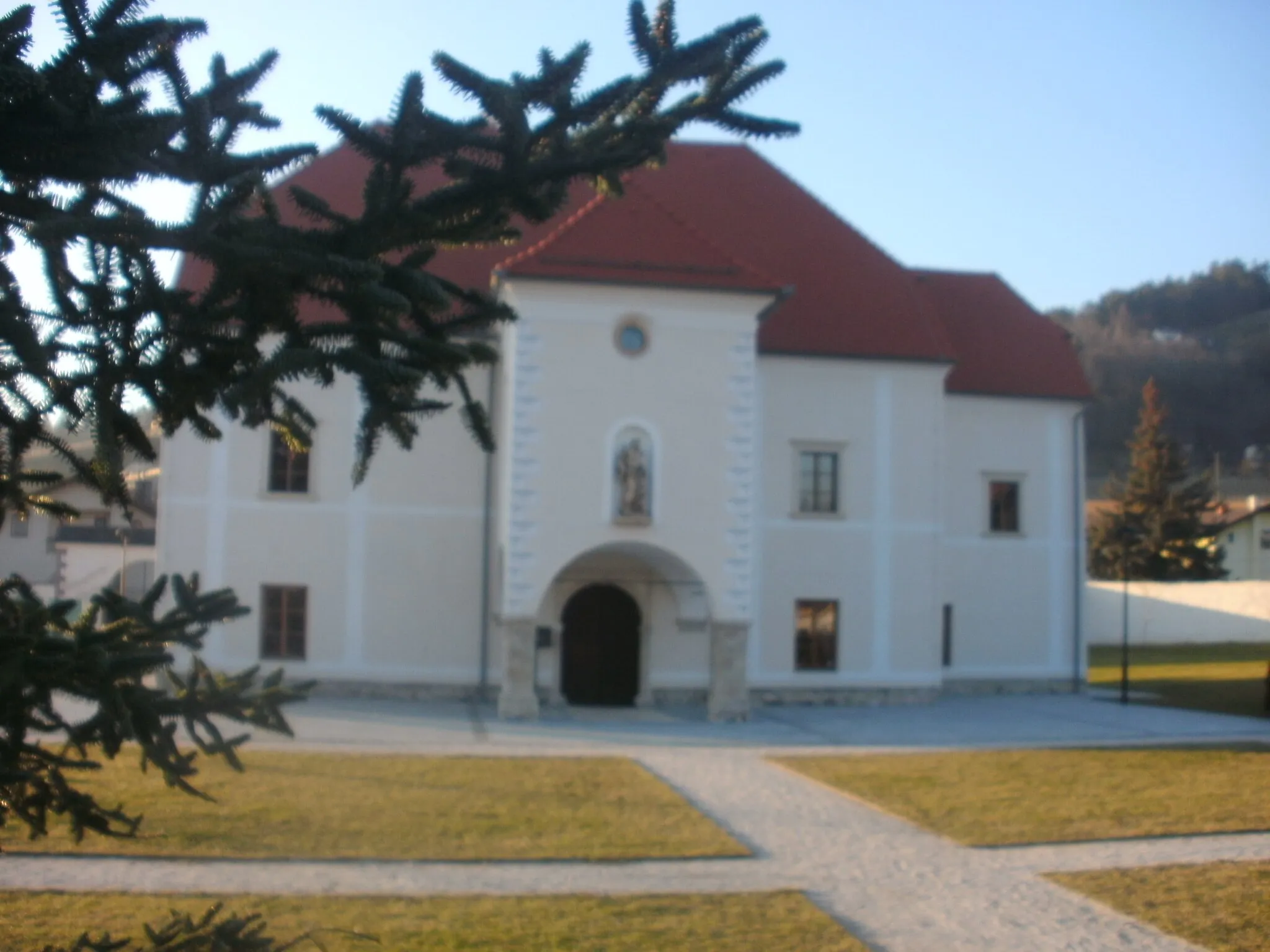 Photo showing: Oplotnica Mansion