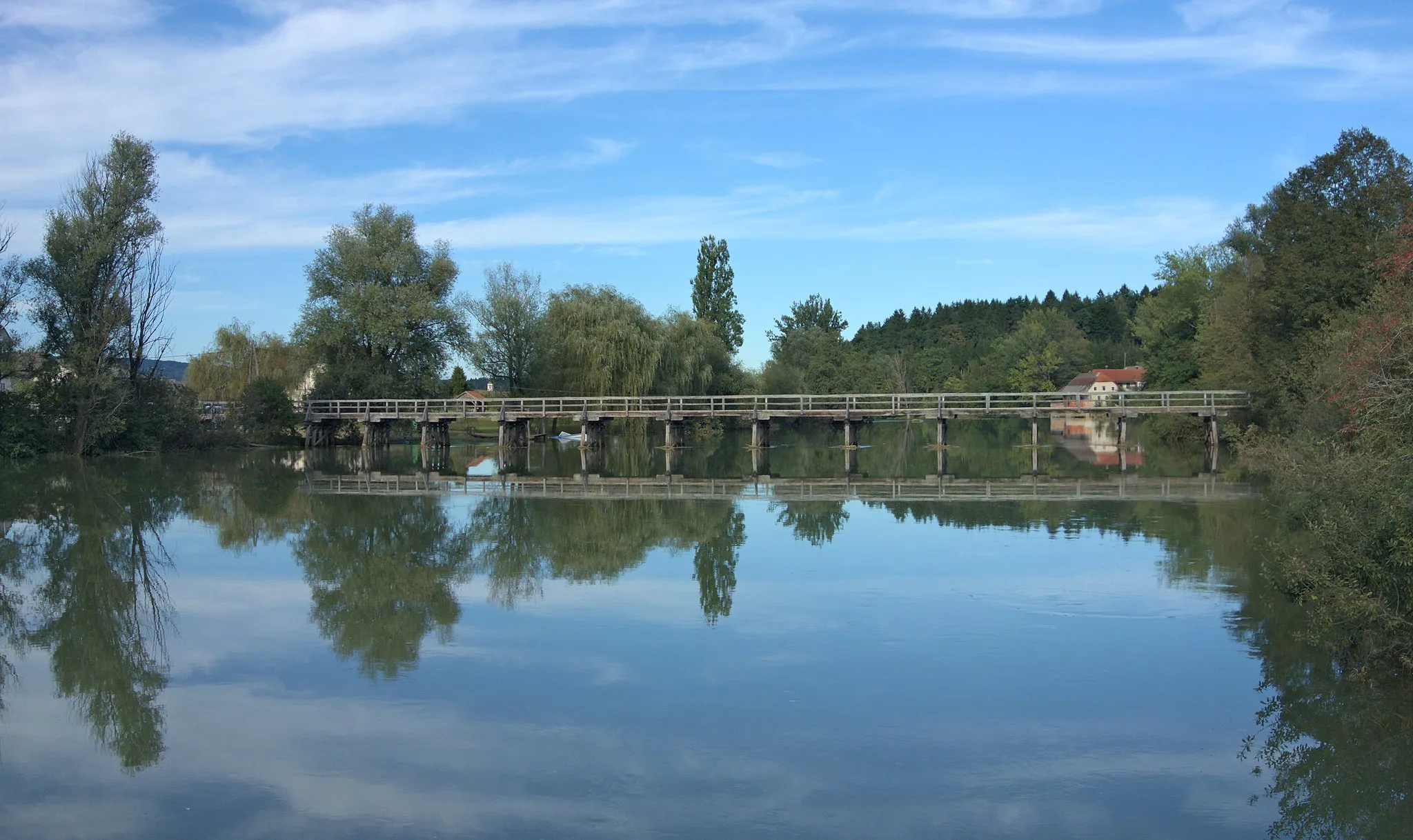Photo showing: Loke (wooden bridge across Krka river)