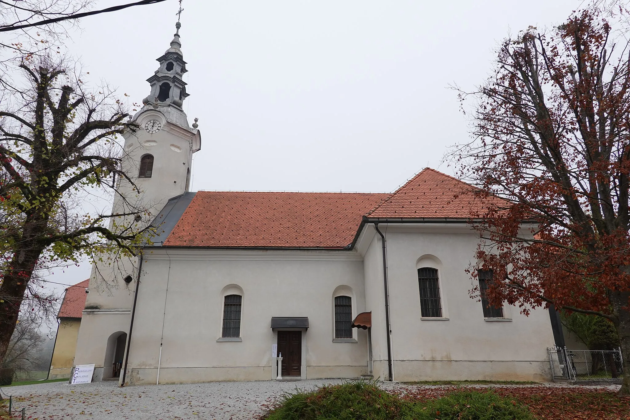 Photo showing: Consolation of Mary Parish Church (Stopiče)