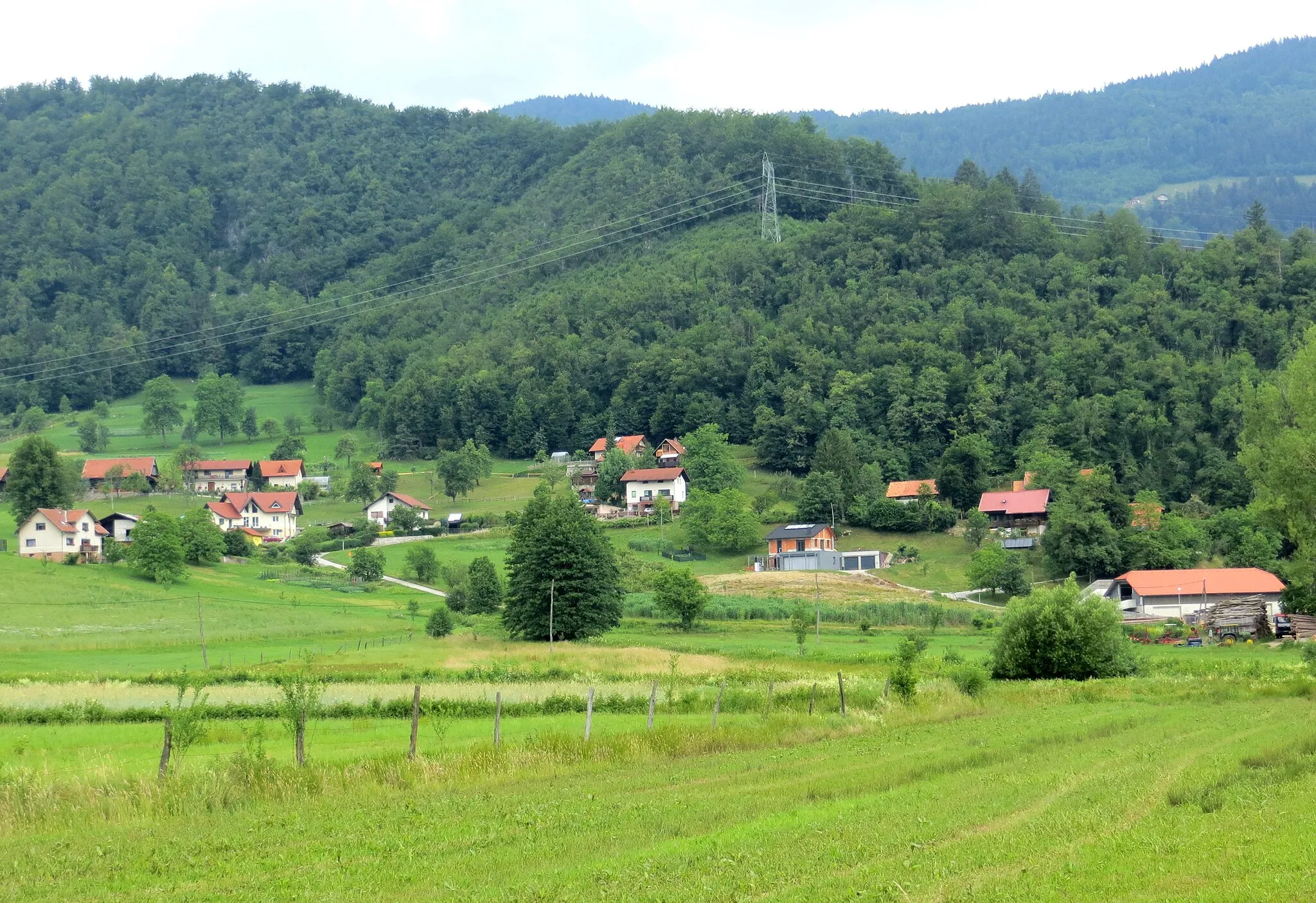 Photo showing: The hamlet of Jak in Prapreče, Municipality of Vransko, Slovenia