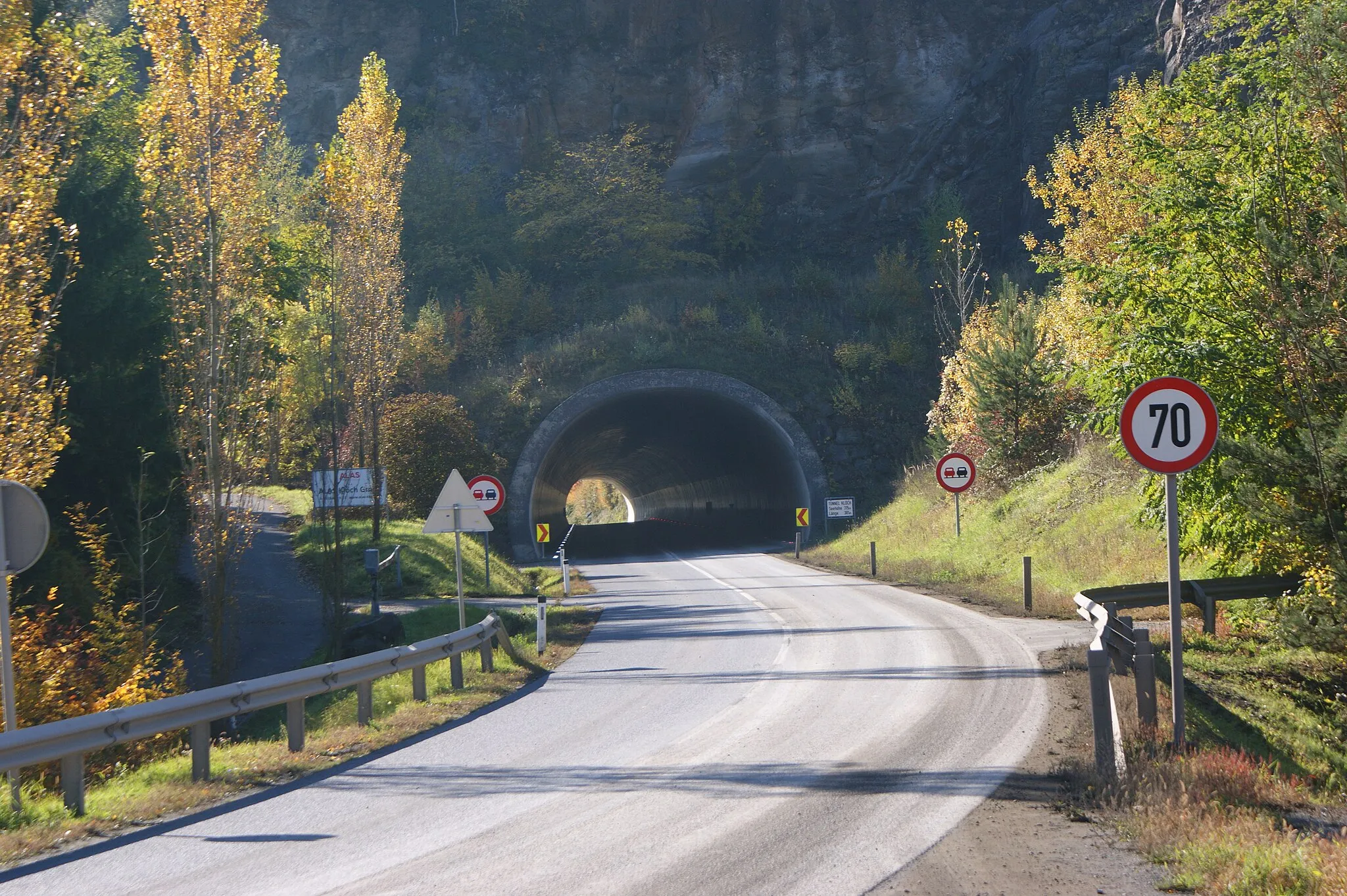 Photo showing: Road Tunnel (315 masl) near the community Kloech in Styria, Austria.