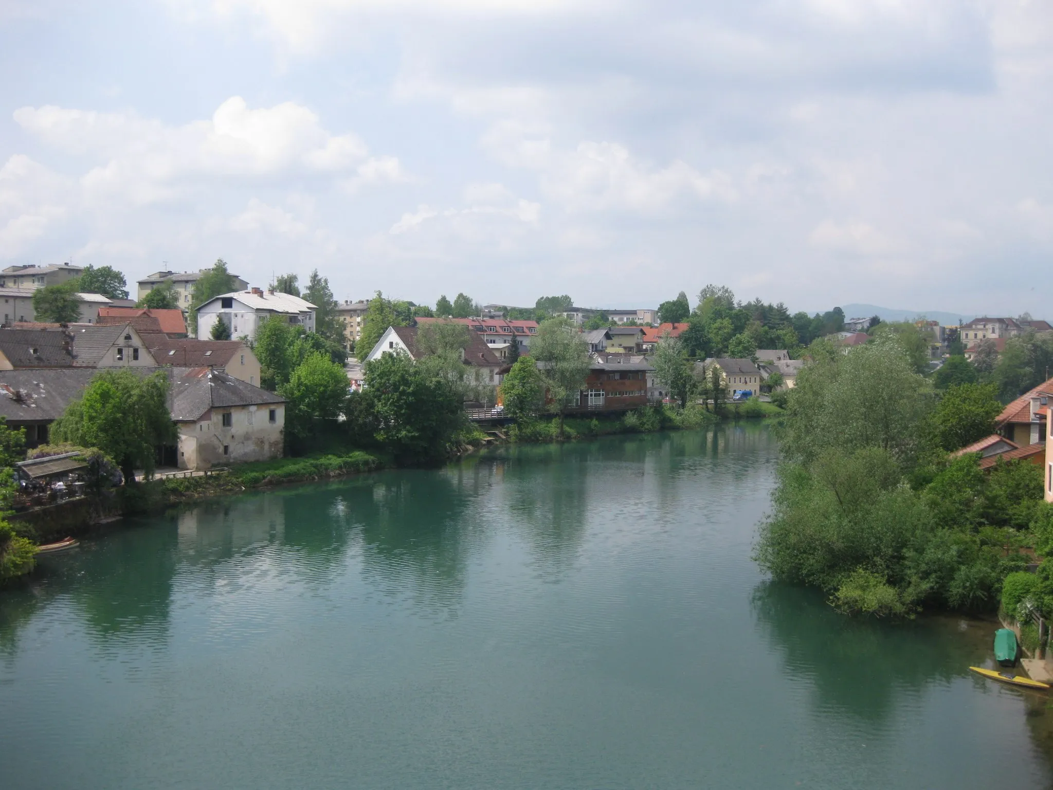 Photo showing: Krka river in Novo Mesto, Republic of Slovenia.