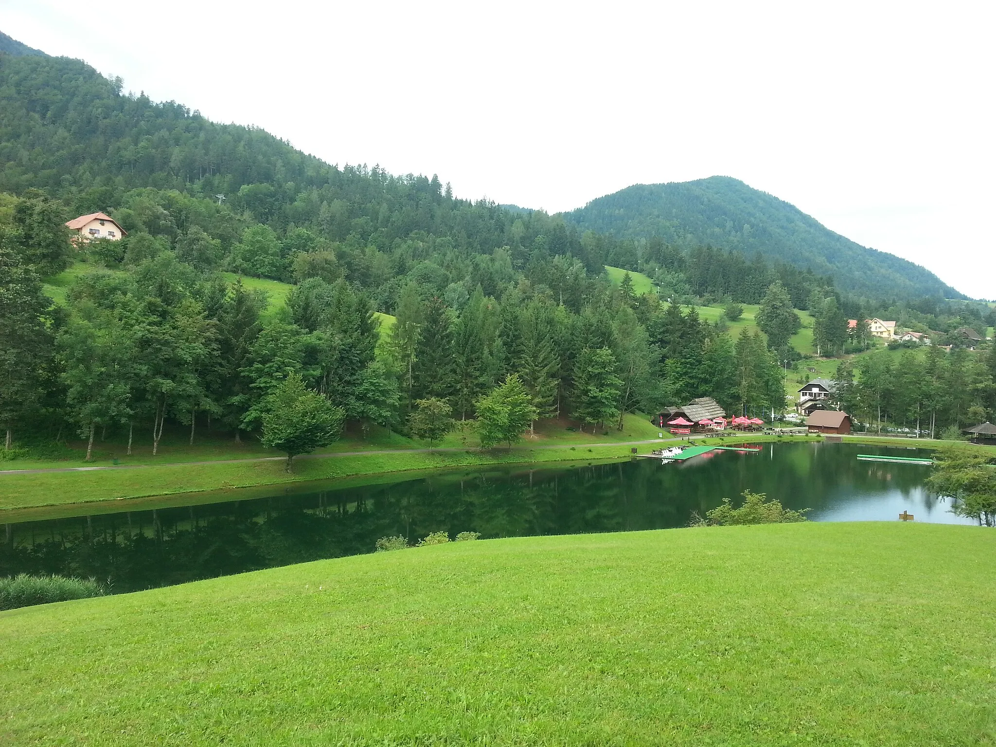 Photo showing: Ivarčko jezero