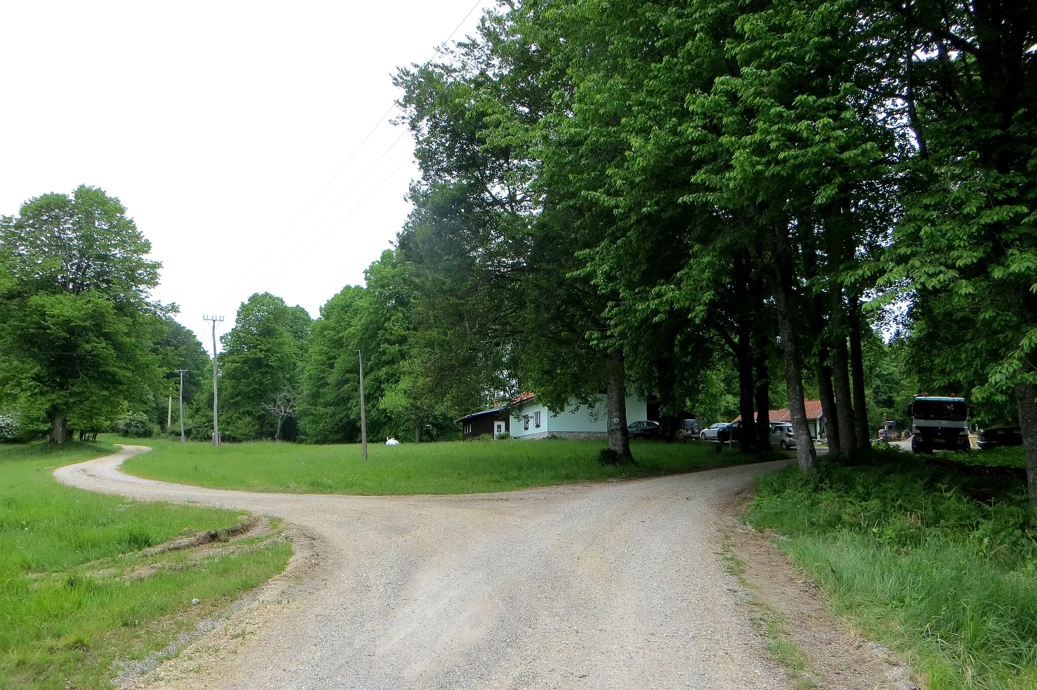 Photo showing: The hamlet of Lovski Vrh in Mačkovec, Municipality of Kočevje, Slovenia
