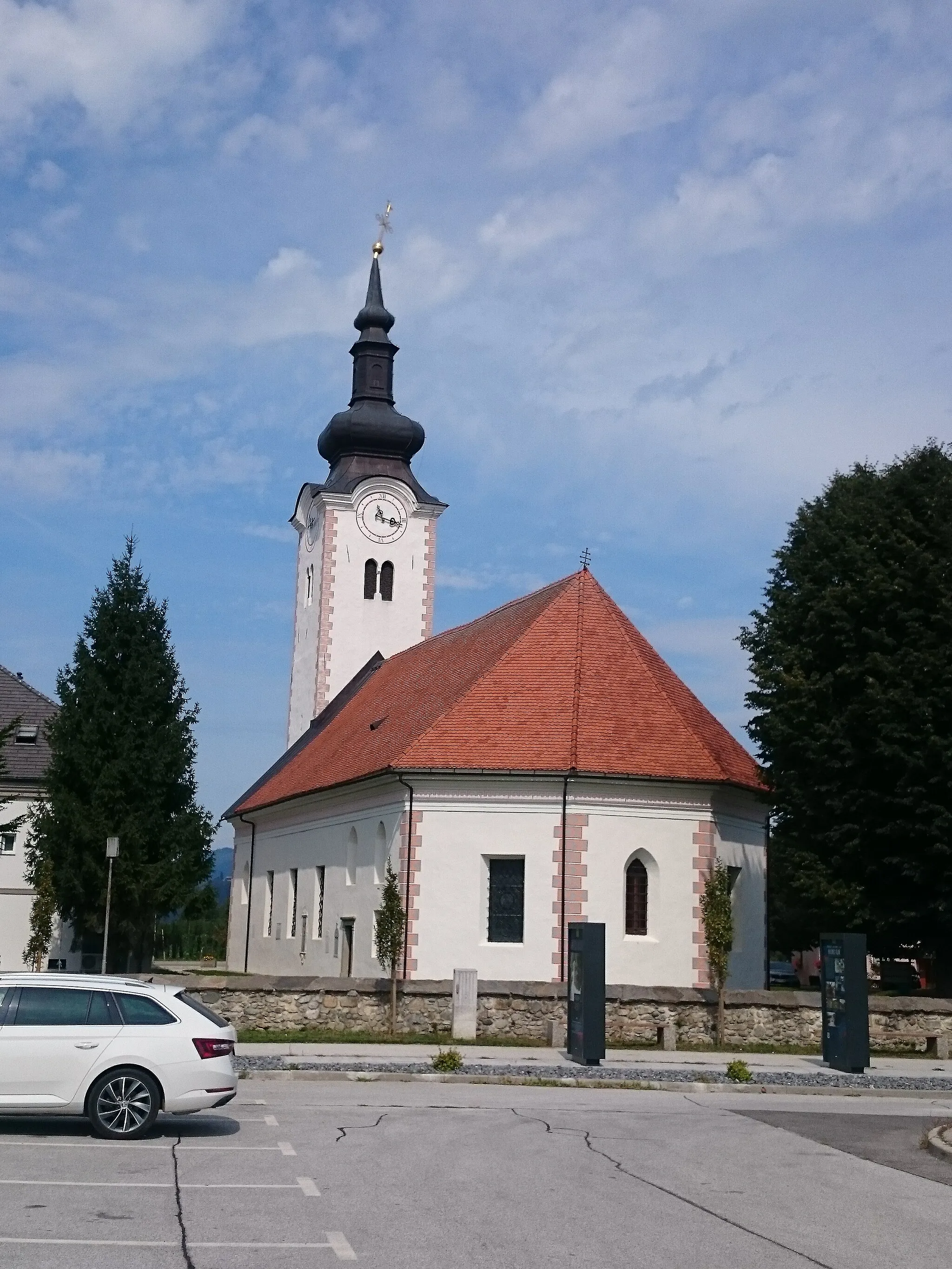 Photo showing: St. Martin's church in Šmartno pri Slovenj Gradcu. More info (in Slovenian only).