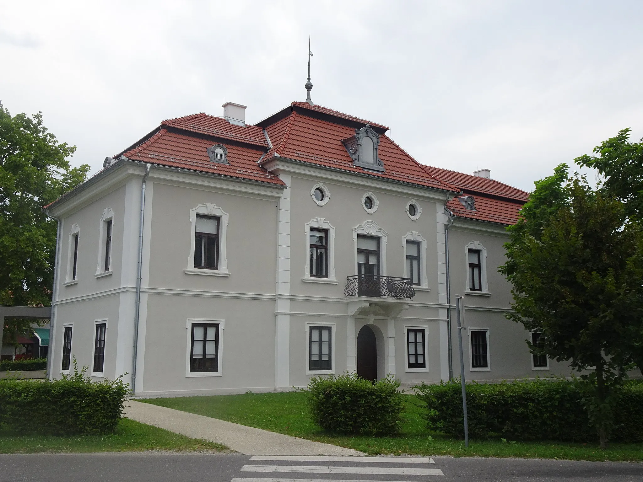 Photo showing: Kidričevo Mansion, Slovenia