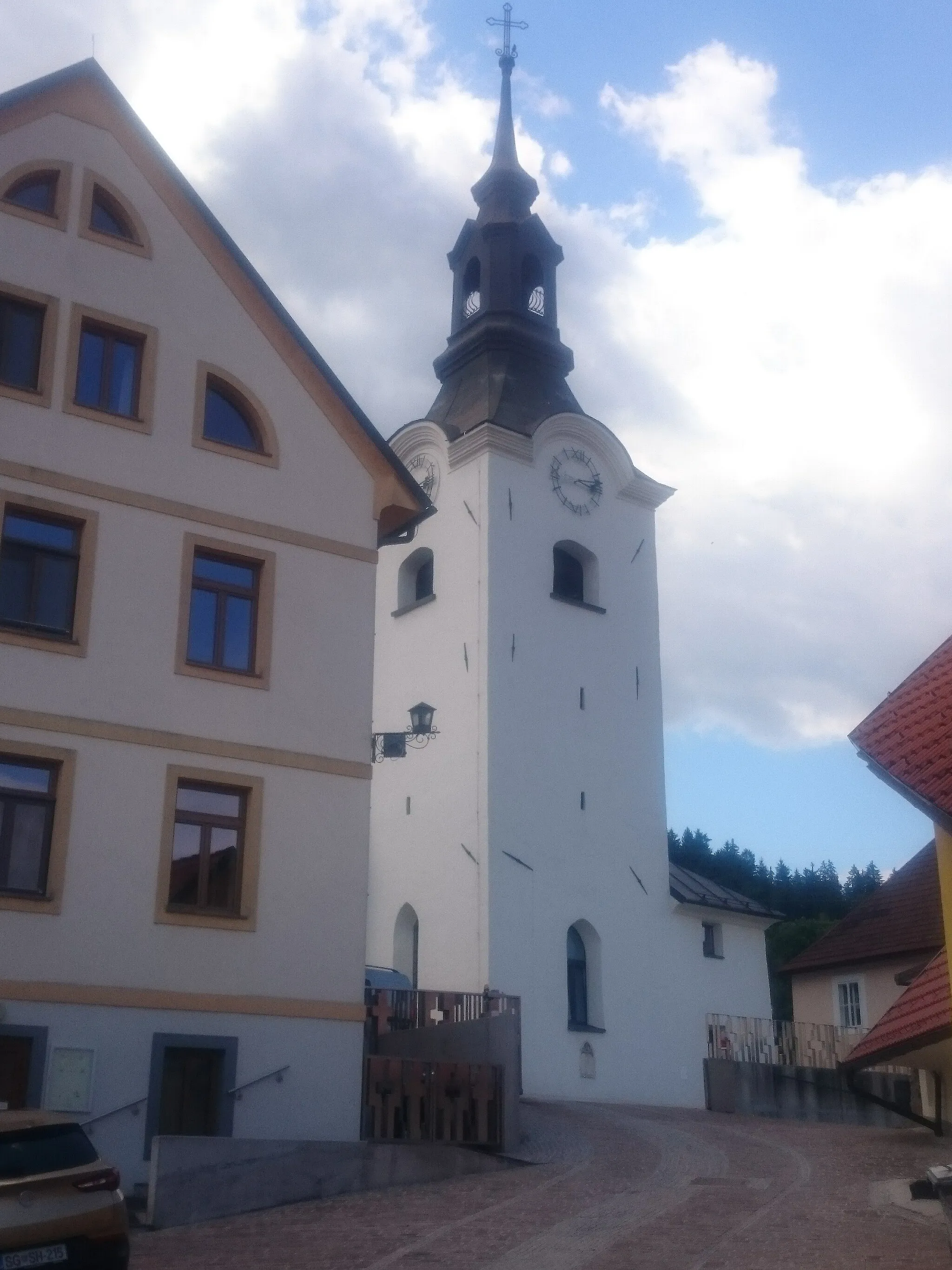 Photo showing: St. Giles' church (sl: cerkec sv. Egidija) in Ravne na Koroškem. More info: [3] and [4] (both in Slovenian only).