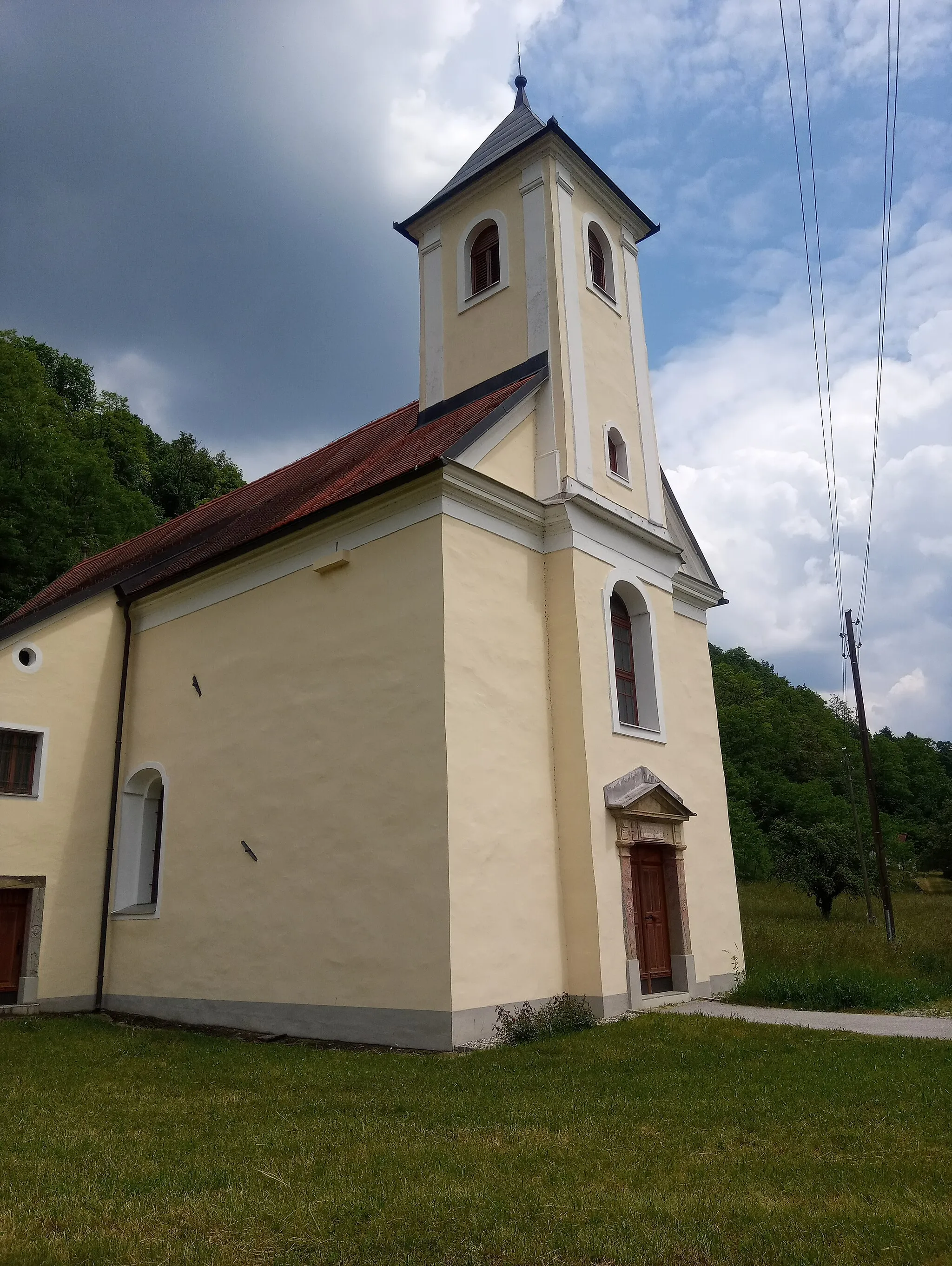 Photo showing: podružnična cerkev sv. Katarine Aleksandrijske, Lemberg pri Novi Cerkvi