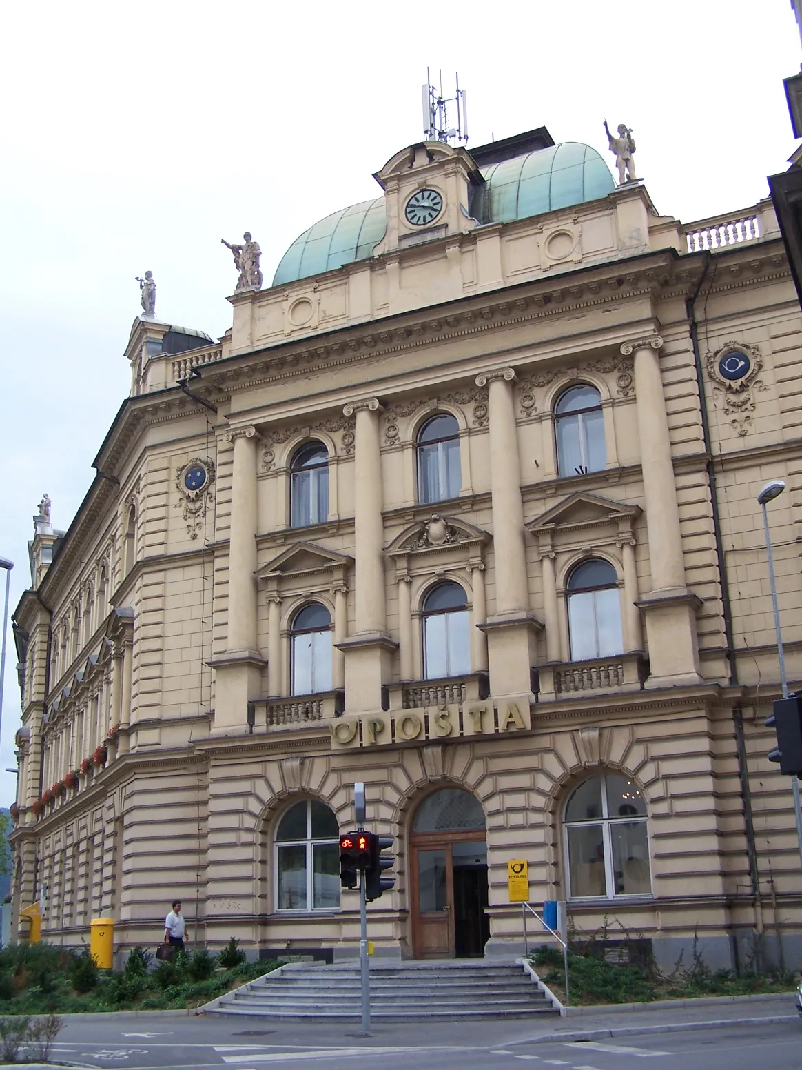 Photo showing: Celje Post Office