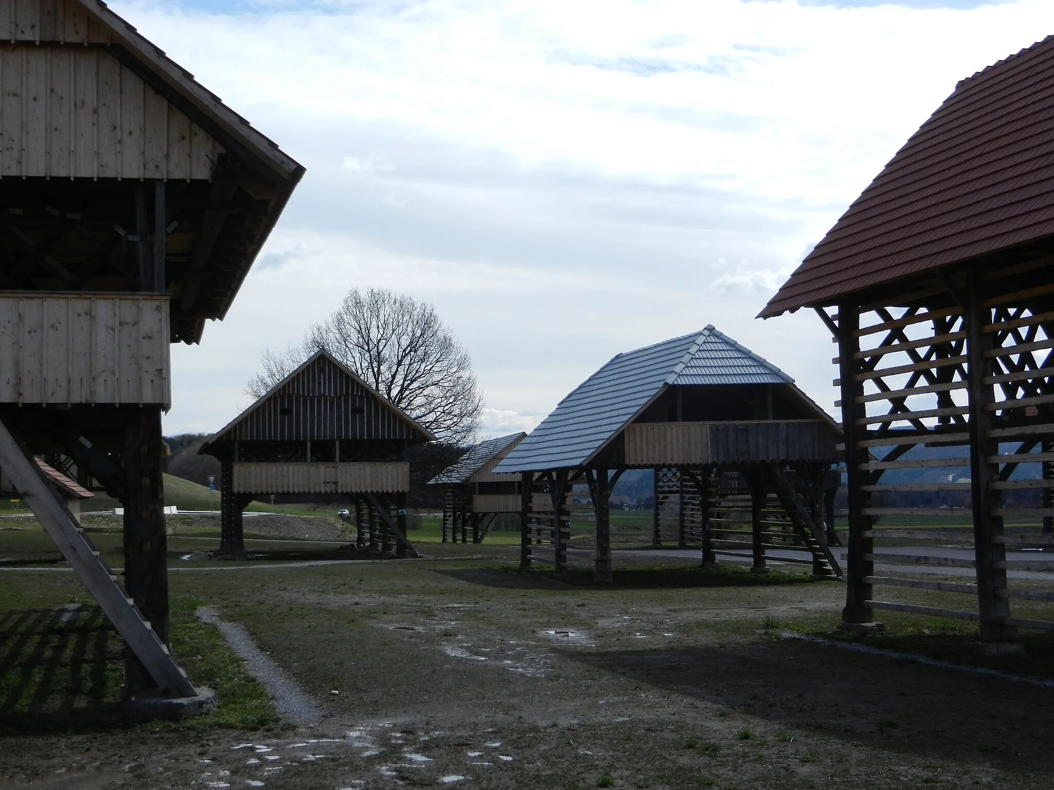 Photo showing: Hayracks in the Open-air museum,  Šentrupert