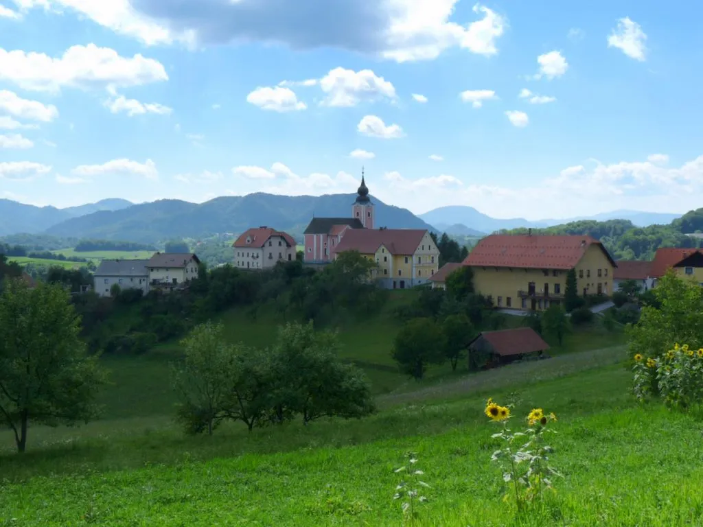 Photo showing: Dobje pri Planini