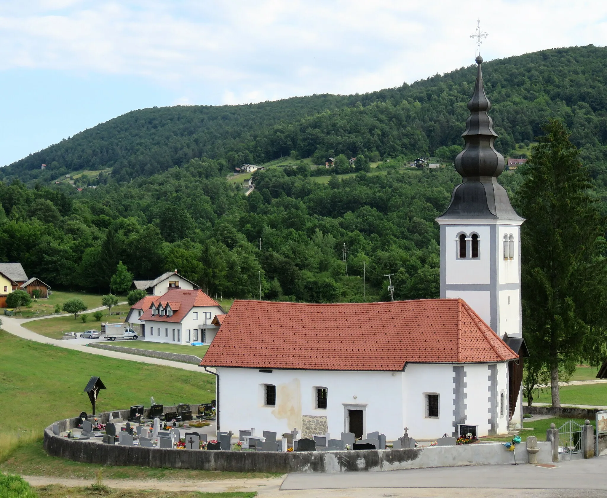 Photo showing: Saint Martin's Church in Veliko Lipje, Municipality of Žužemberk, Slovenia