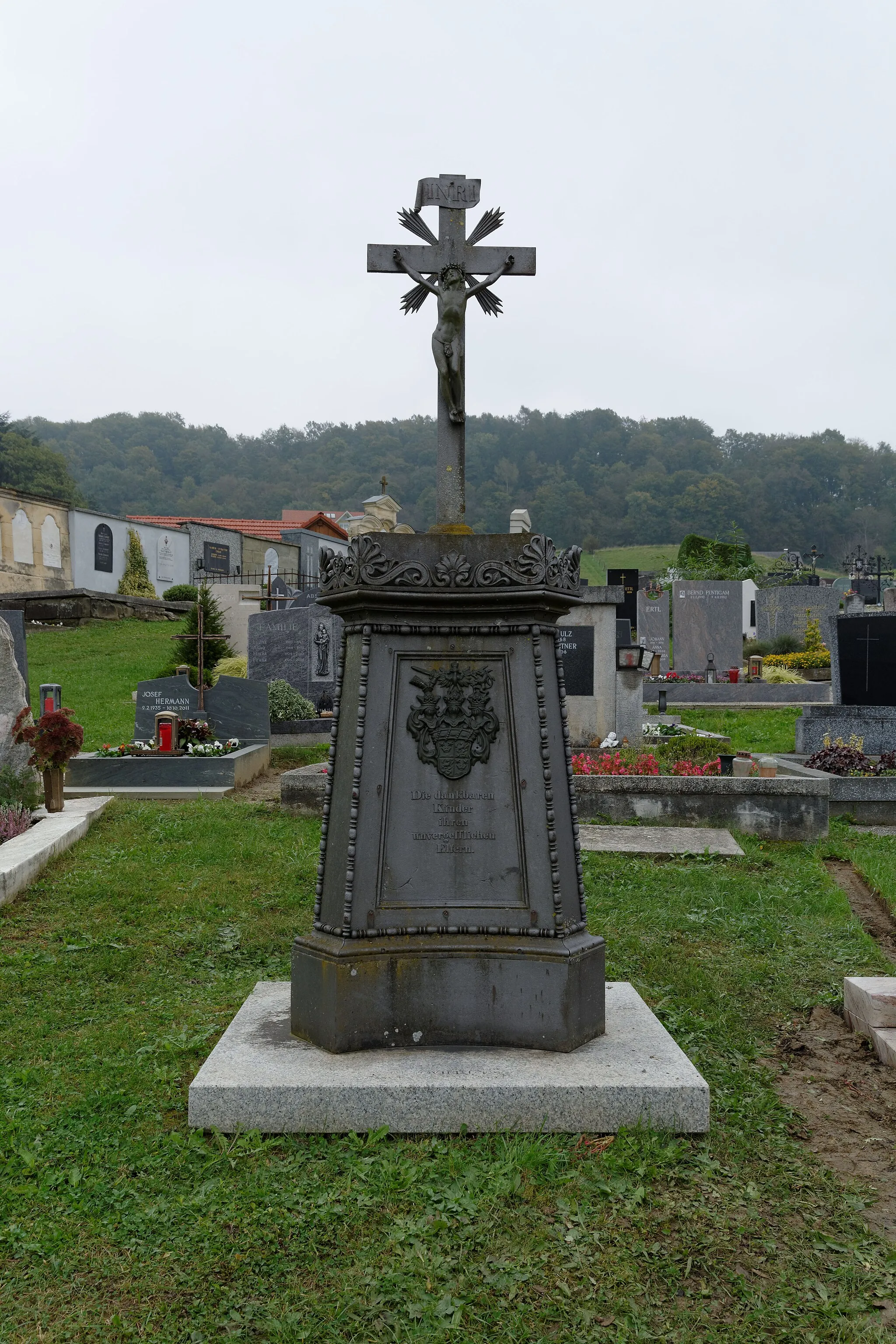Photo showing: Funerary monument in Gnas, Styria, Austria