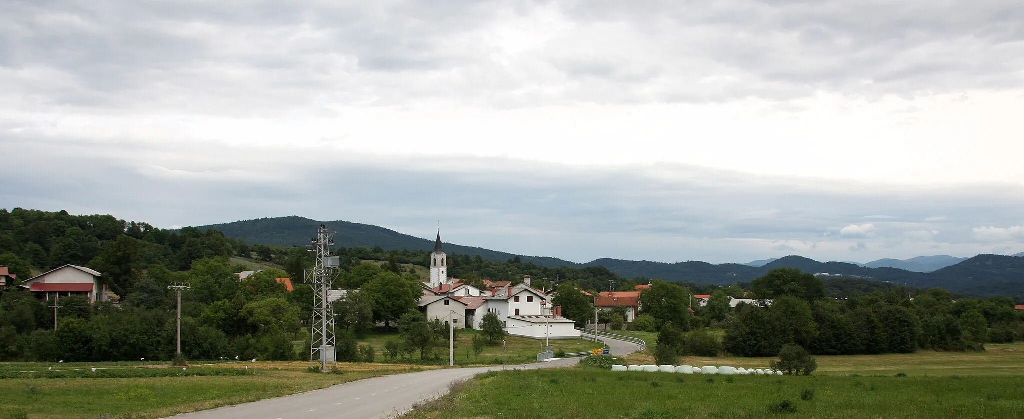 Photo showing: Dolnja Košana, Pivka municipality, Slovenia.