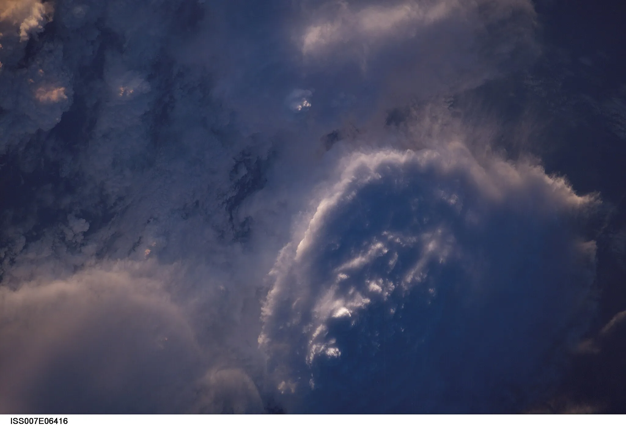 Photo showing: View of clouds taken during ISS Expedition 7.