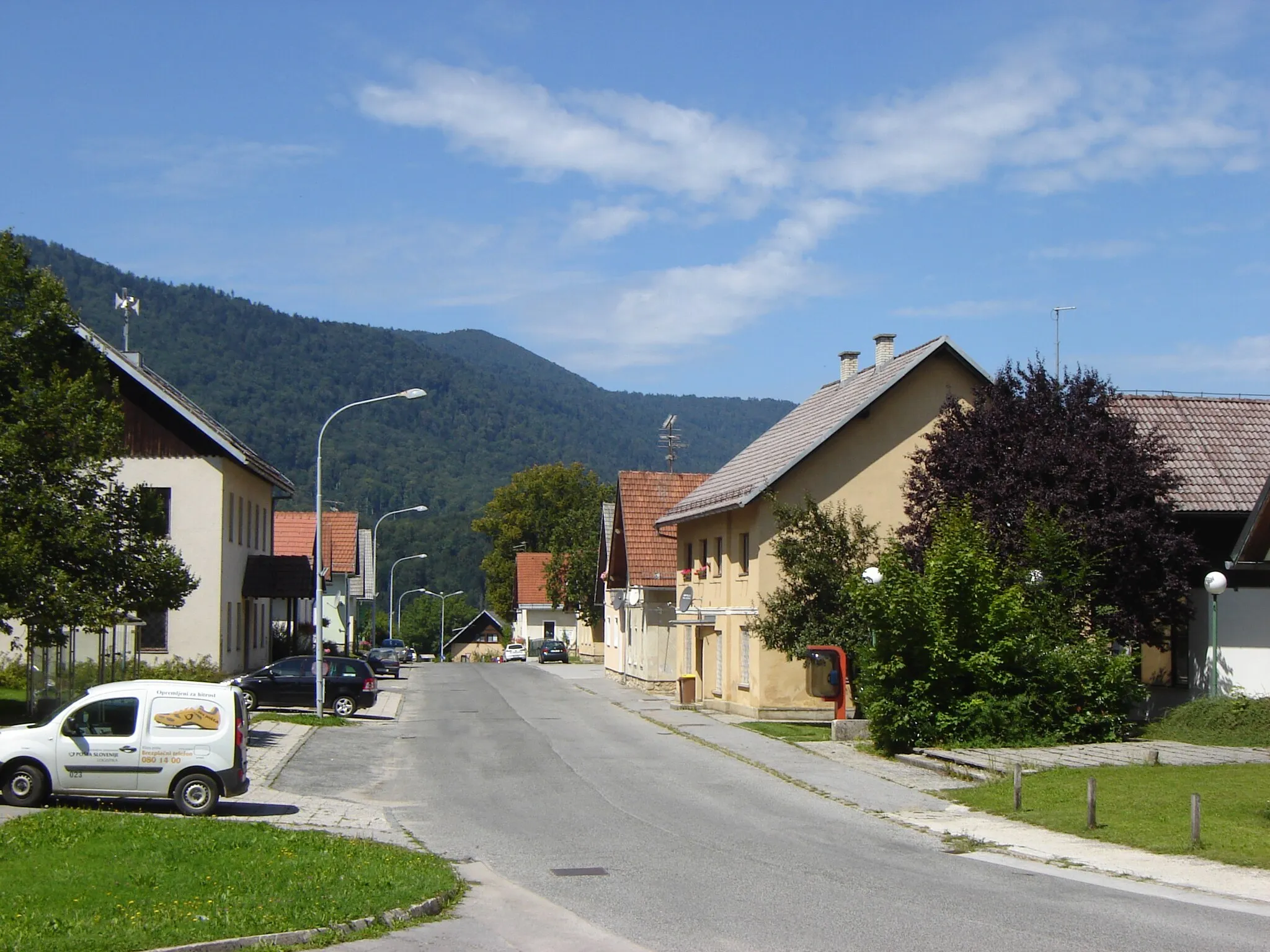Photo showing: Village Kočevska reka