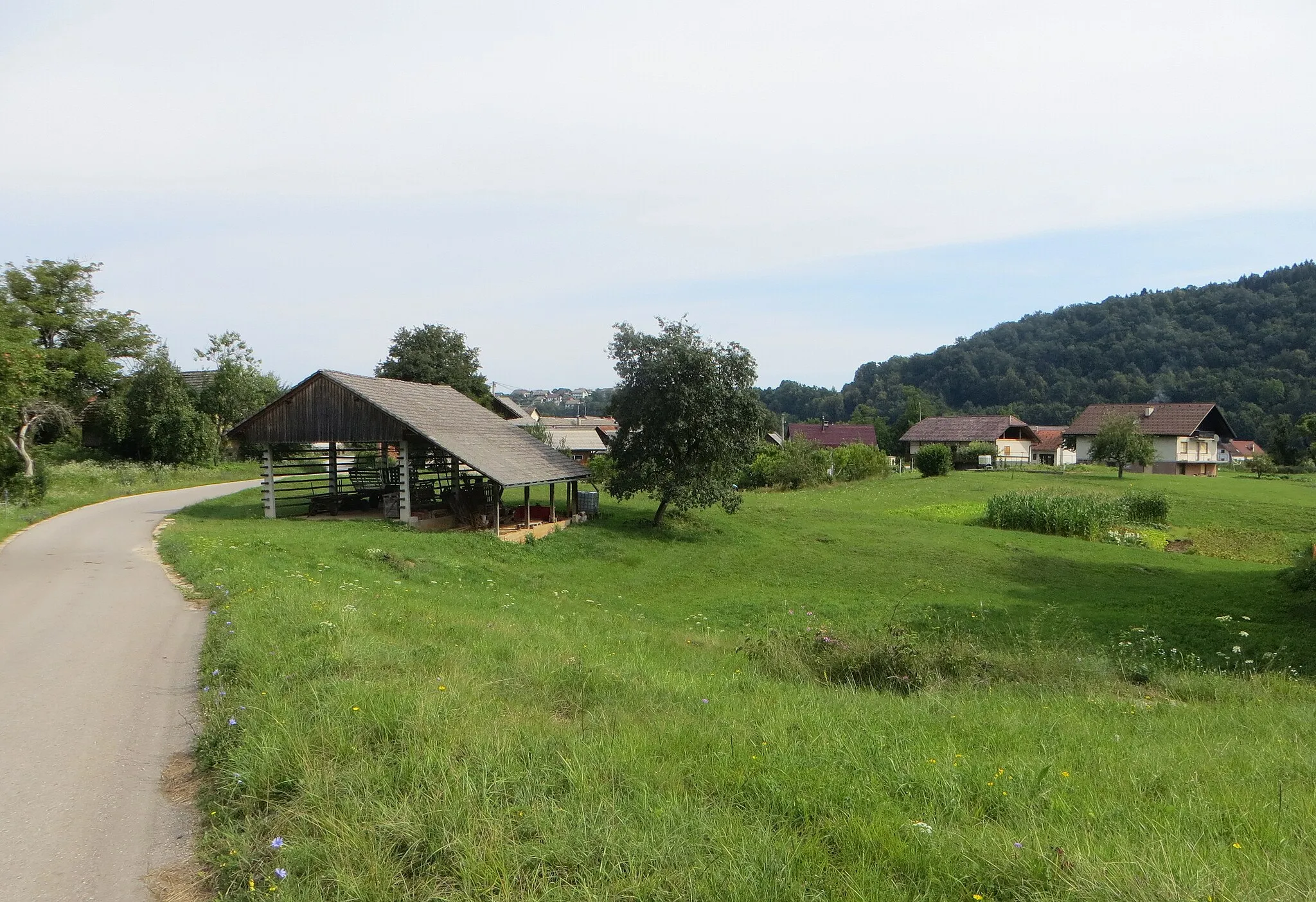 Photo showing: Jama pri Dvoru, Municipality of Žužemberk, Slovenia