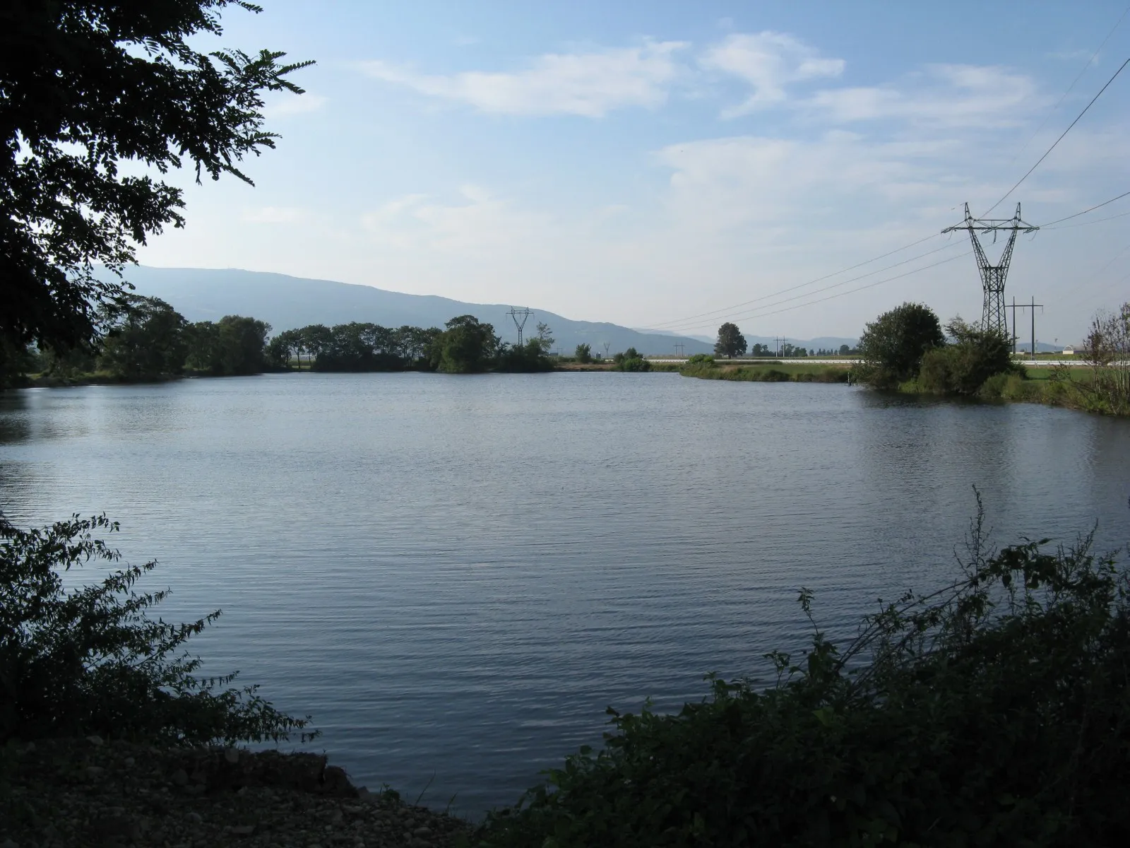 Photo showing: Pond at Hotinja Vas, Slovenia