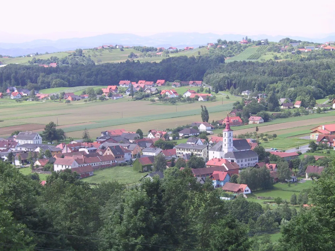 Photo showing: Ansicht auf St. Peter am Ottersbach.
vermutlich