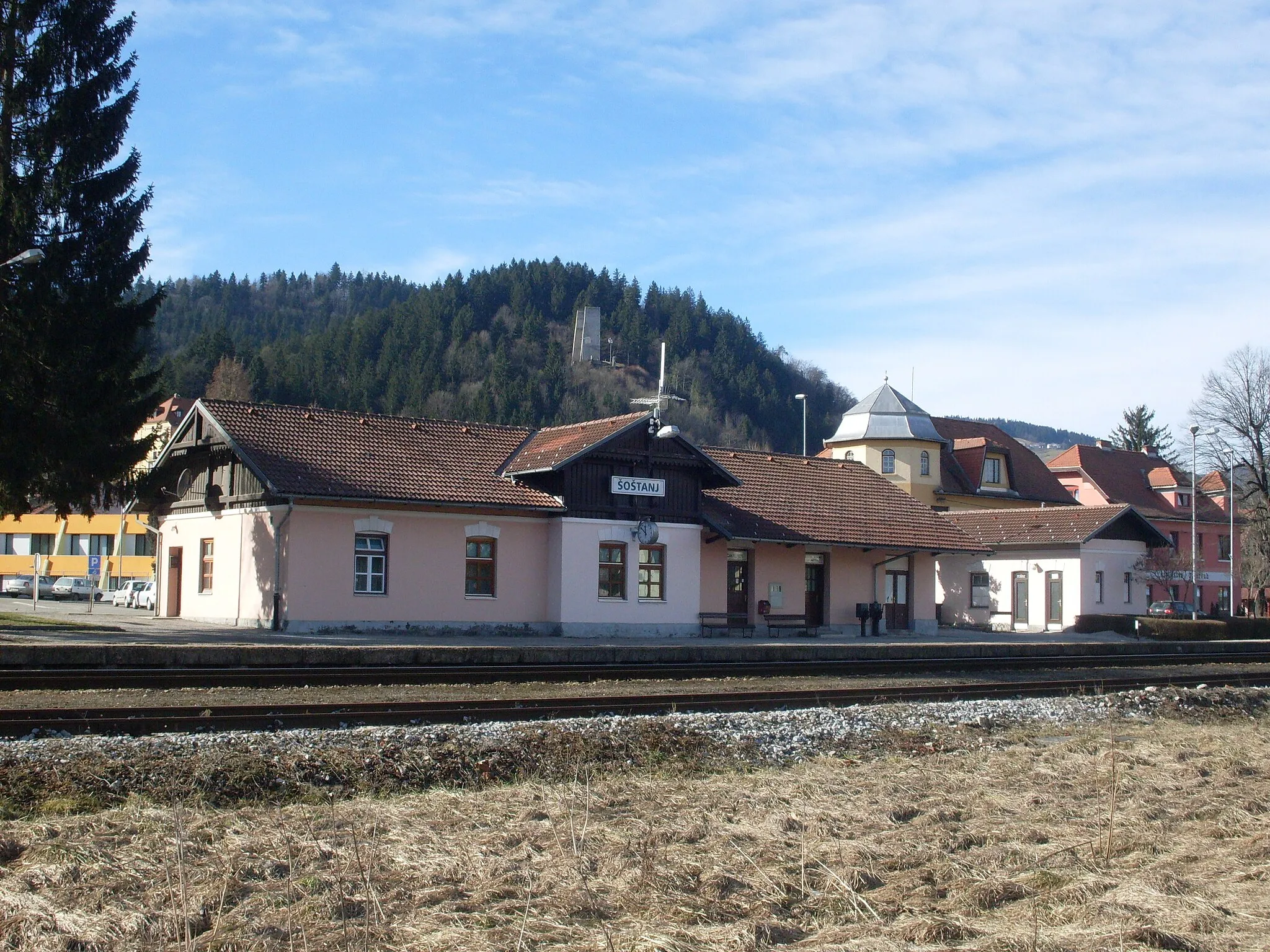 Photo showing: Train station in Šoštanj, Slovenia