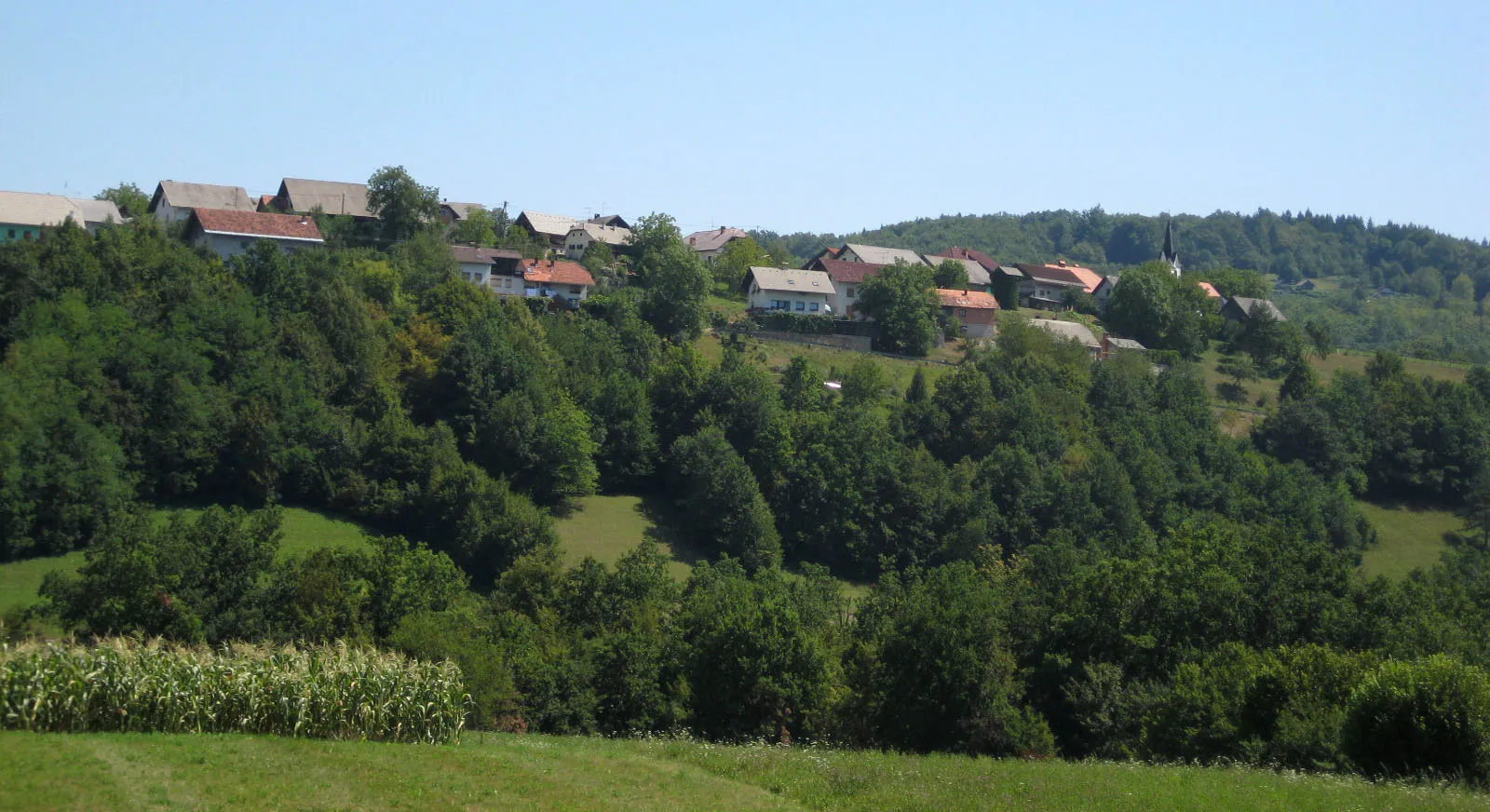 Photo showing: Mačkovec pri Dvoru, village near river Krka (near Žužemberk), Slovenia