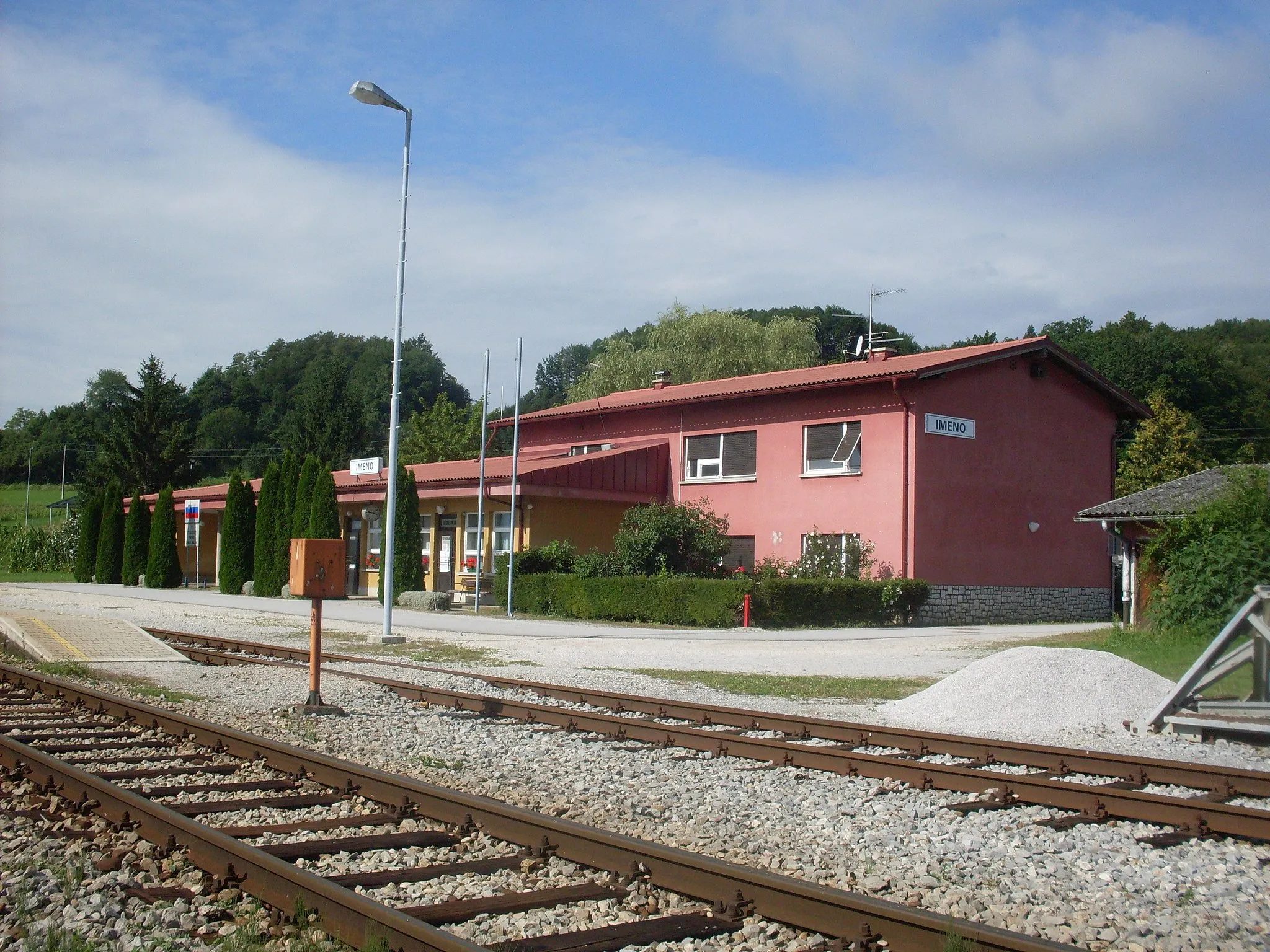 Photo showing: Train station in Imeno