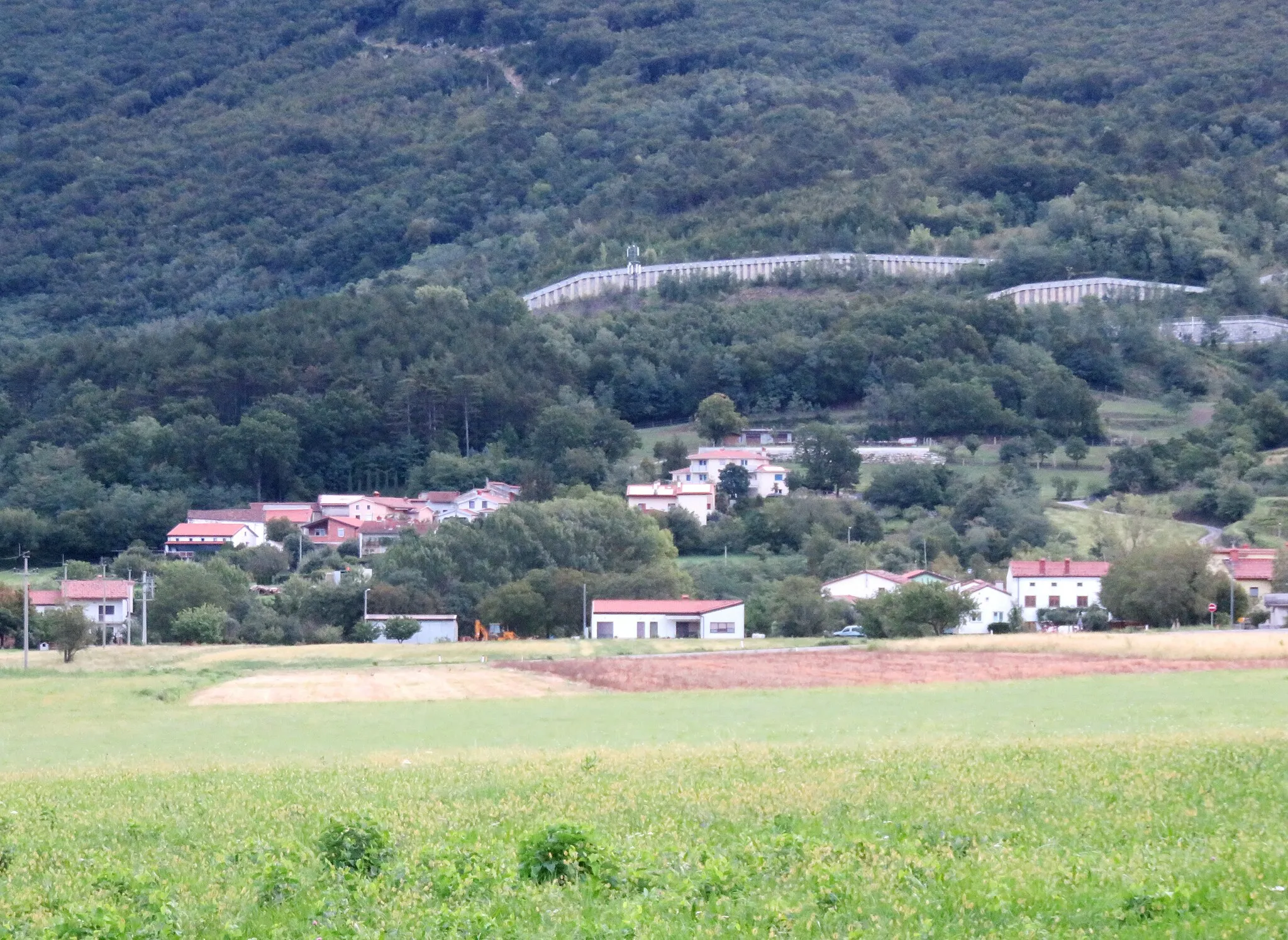 Photo showing: Poreče, Municipality of Vipava, Slovenia
