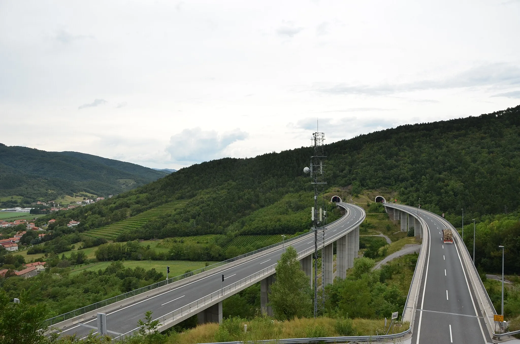 Photo showing: Viadukta Tabor 1 in Tabor 2 na H4