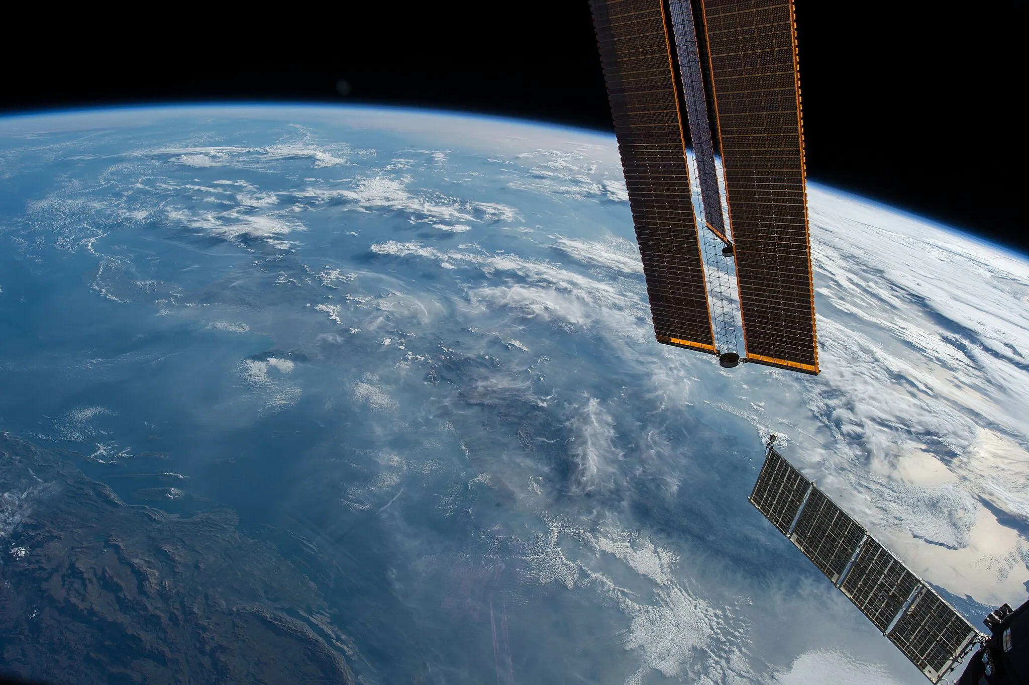 Photo showing: View of Earth taken during ISS Expedition 53.