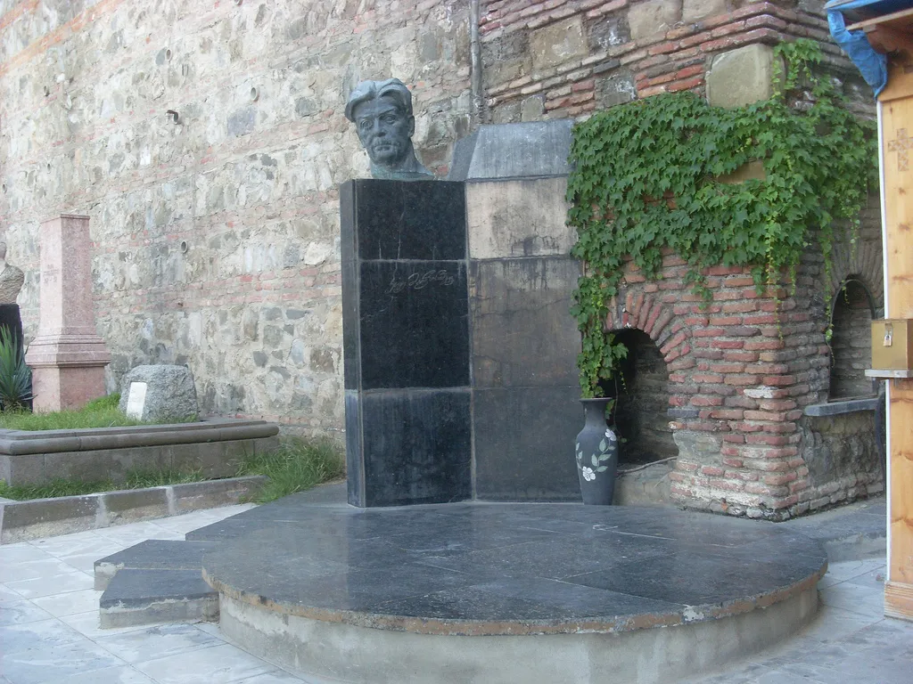 Photo showing: Grave of a famous Georgian theater director Konstantine "Kote" Marjanishvili