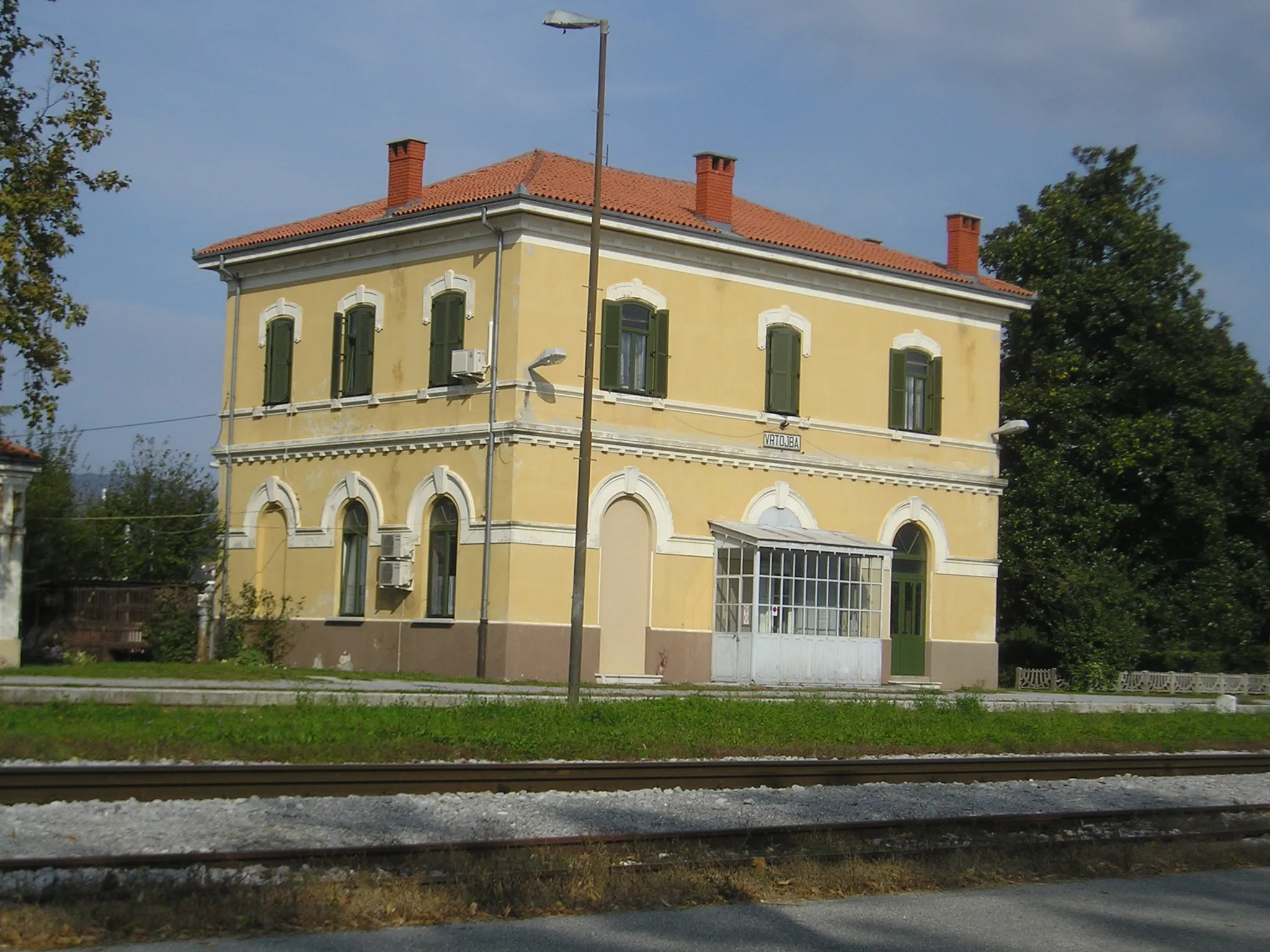 Photo showing: Train station Vrtojba, actually located in Šempeter pri Gorici, Slovenia