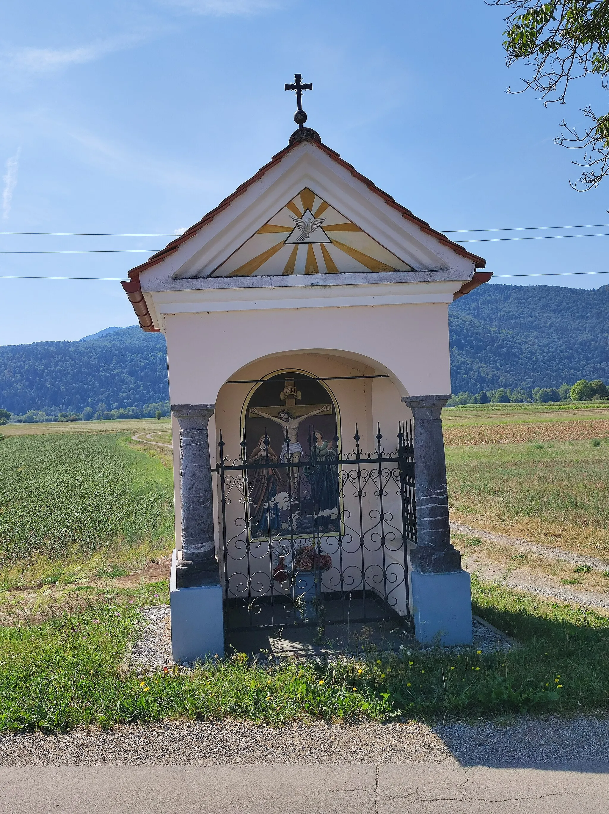 Photo showing: A chapel in Vrbljene.