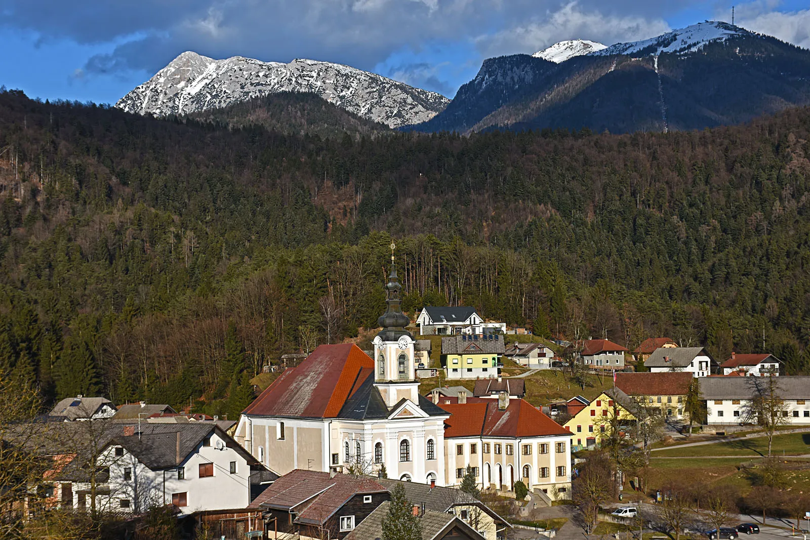 Photo showing: The village and the monastery.