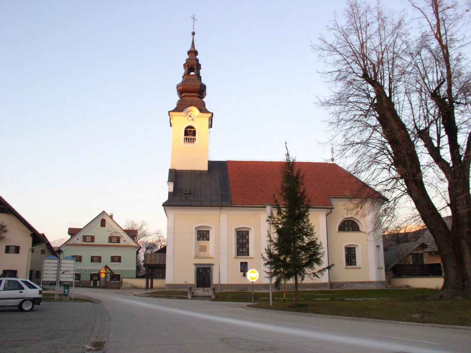 Photo showing: Saints Simon and Jude church, Voglje, Šenčur